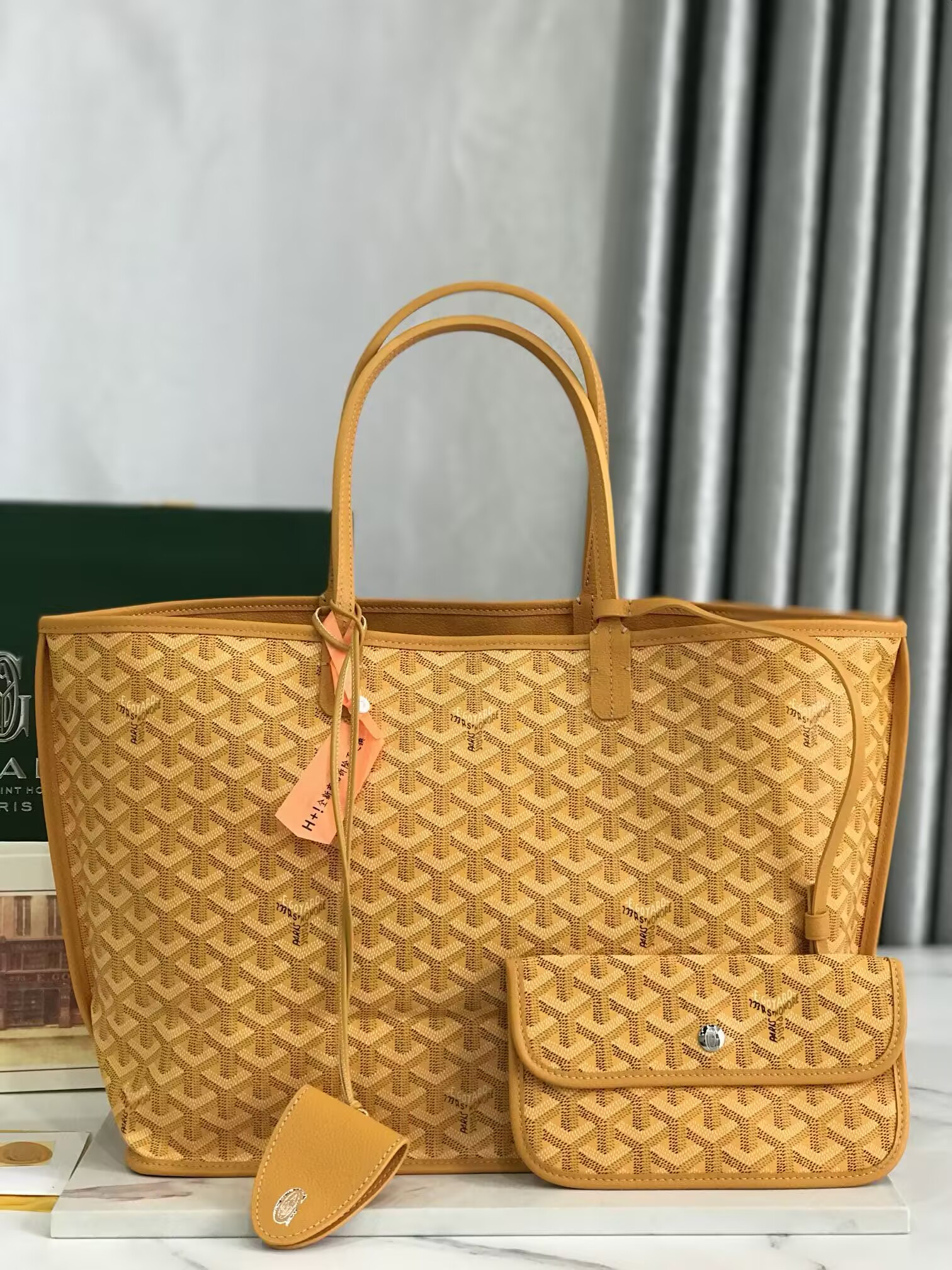 Goyard Anjou GM Bag 39x32x19cm