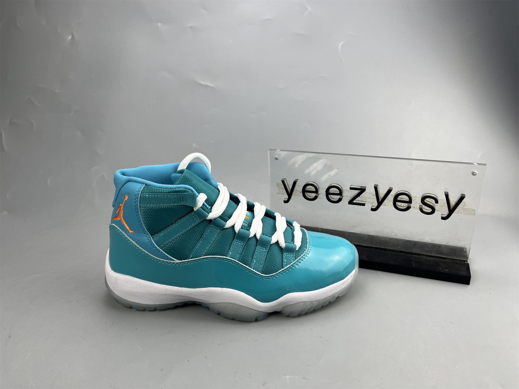 UA AIR JORDAN 11 RETRO SOUTH COAST