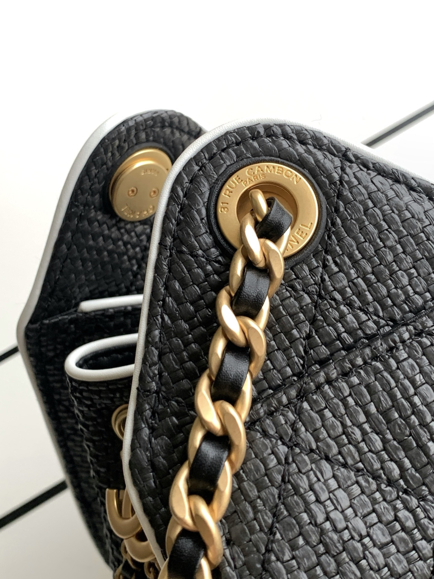 CHANEL 25 Mini Tas AS5631 20x22x12.5cm