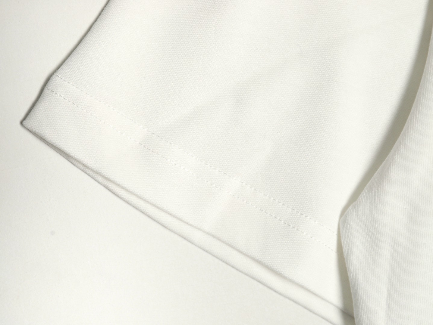 L0ew* short-sleeved t-shirt