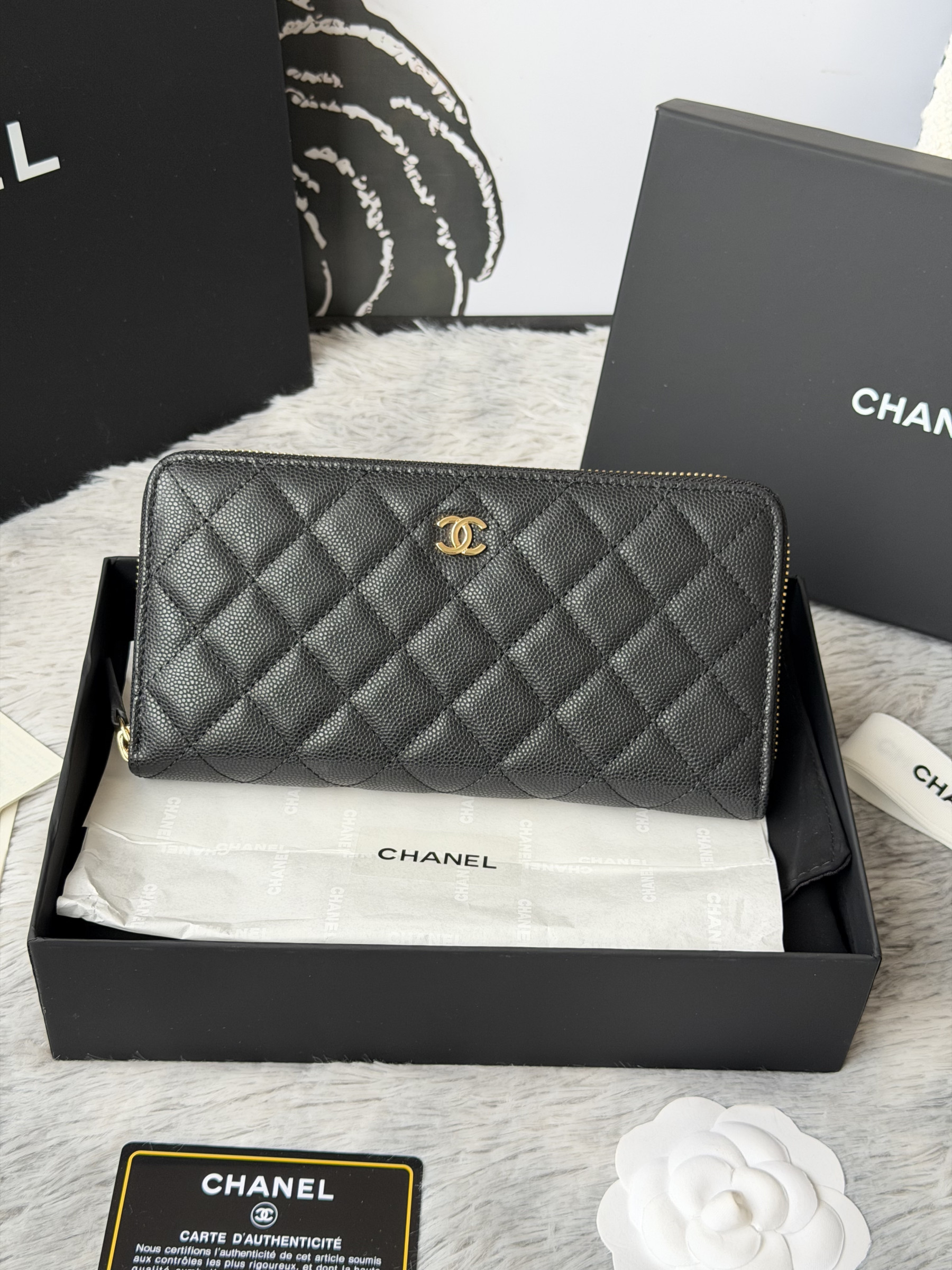 Chanel Zip Around Wallet 80758 10x19x3cm