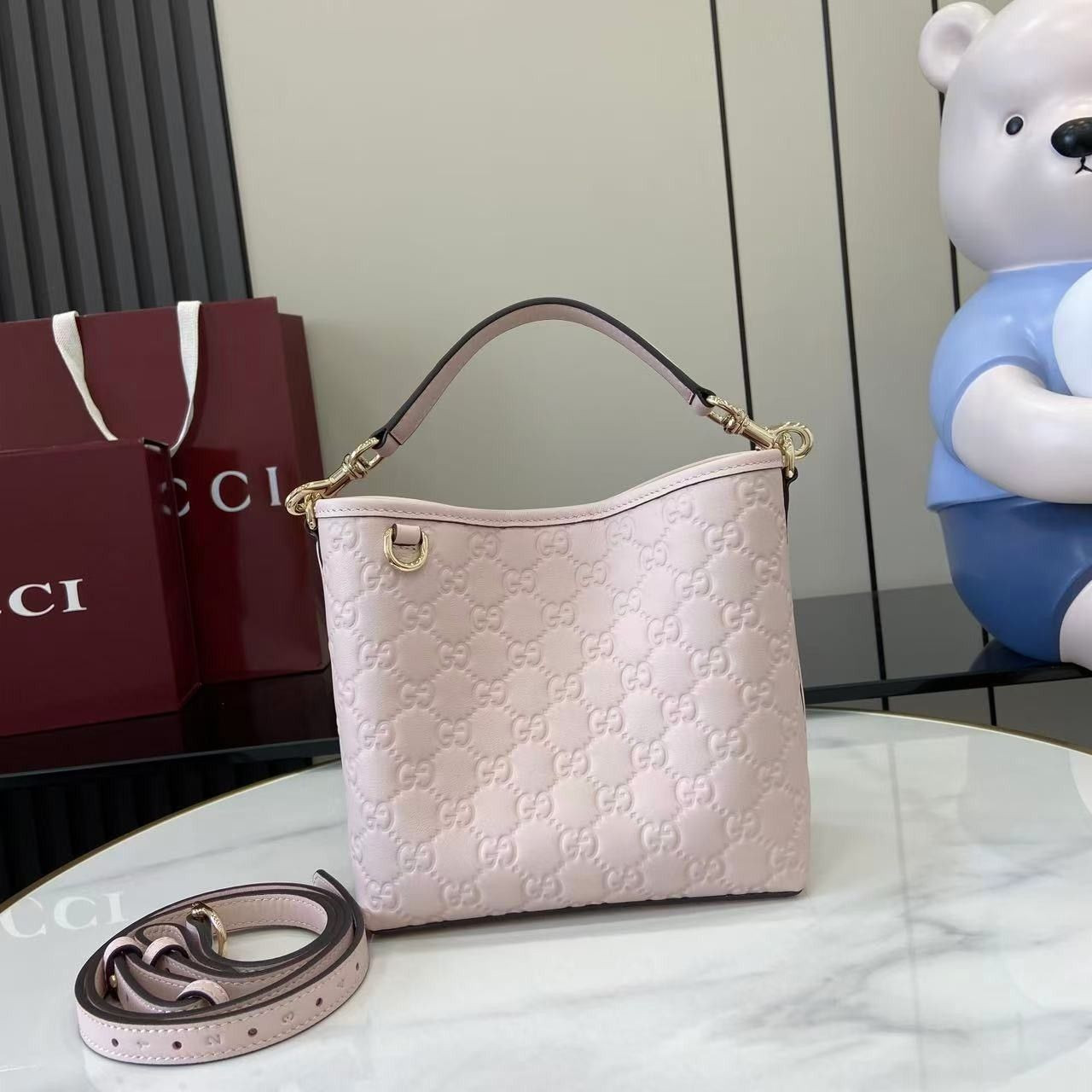 Gvc*1 GG Emblem Small Bucket Bag 19x18x11cm