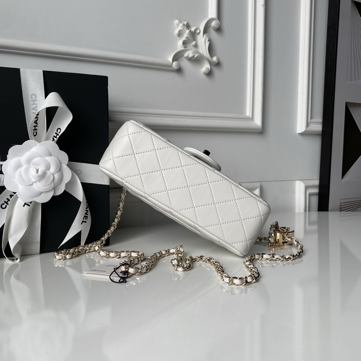 Chanel Classic Flap Handbag CF AS5759 20x13x7cm