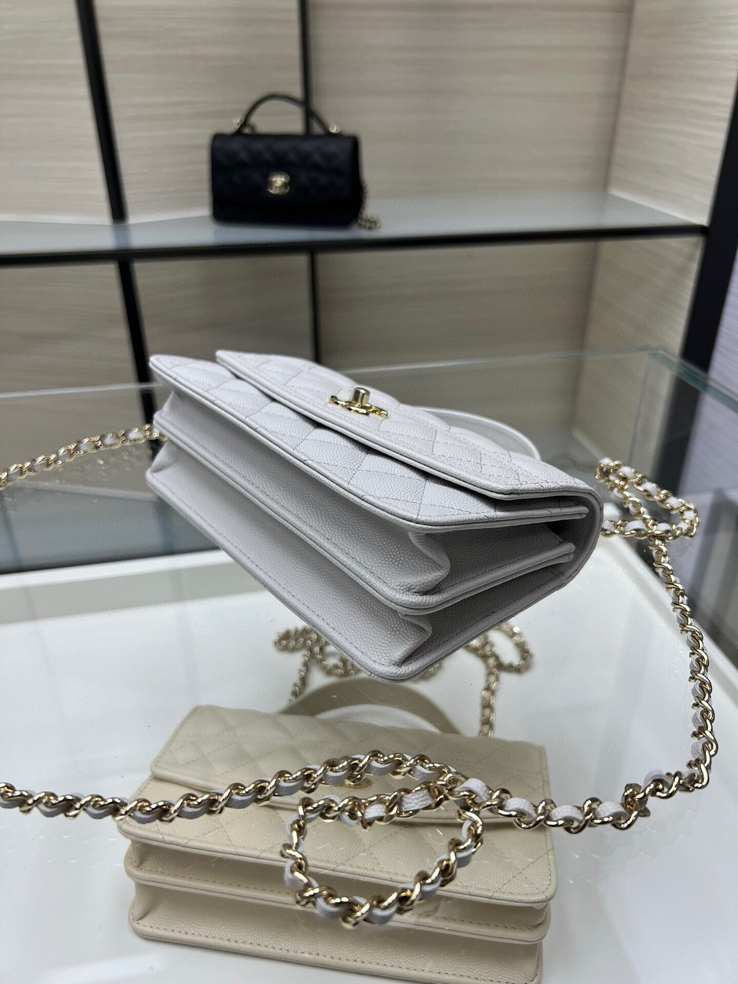 Chanel Mini Coco Handle Bag AP4402 19x11x6cm