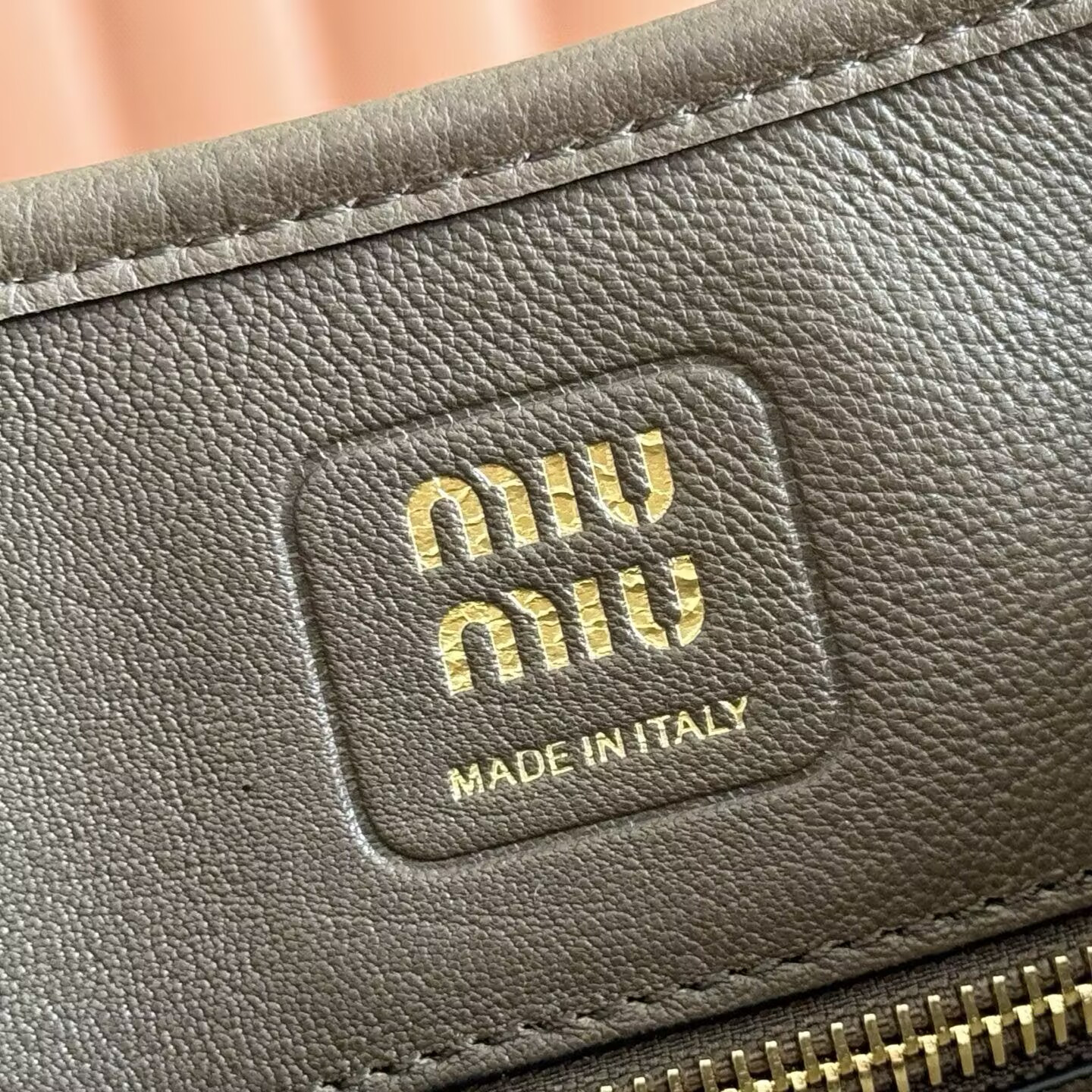 Miu Miu Aventure Nappa Leather Bucket Bag 31x30x13cm