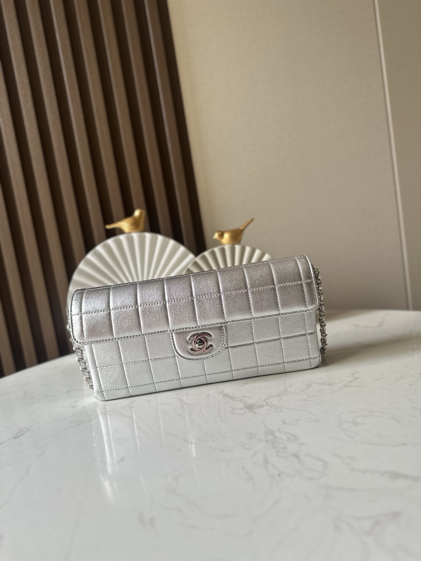 Chanel Classic Chocolate Bar Flap Chain Bag 26x13x4cm