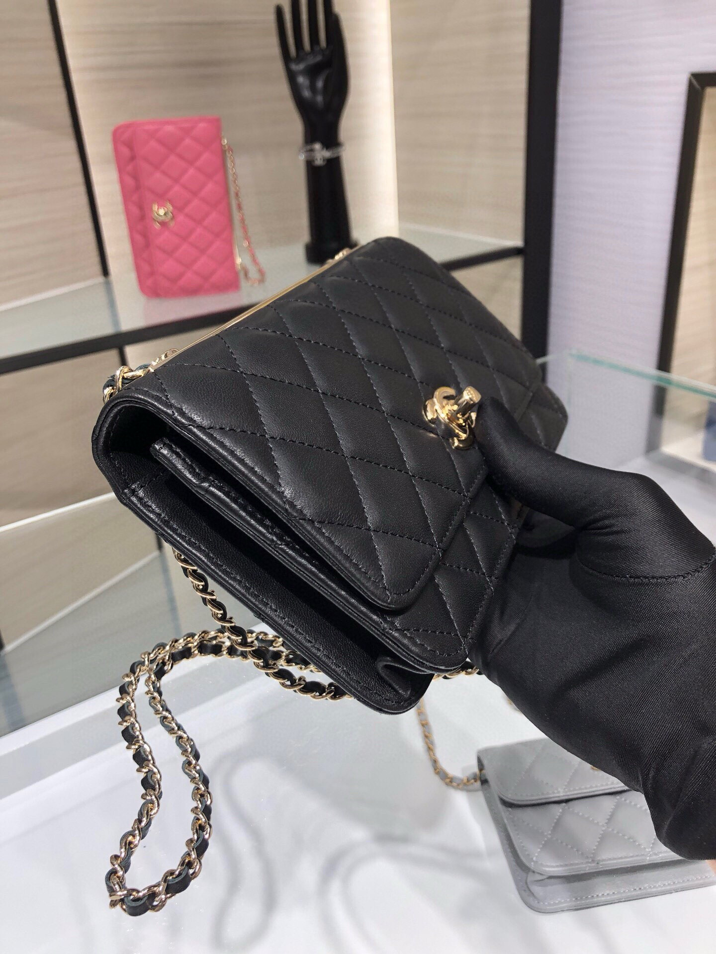 Chanel WOC Trendy CC Wallet On Chain 19x12x3.5cm