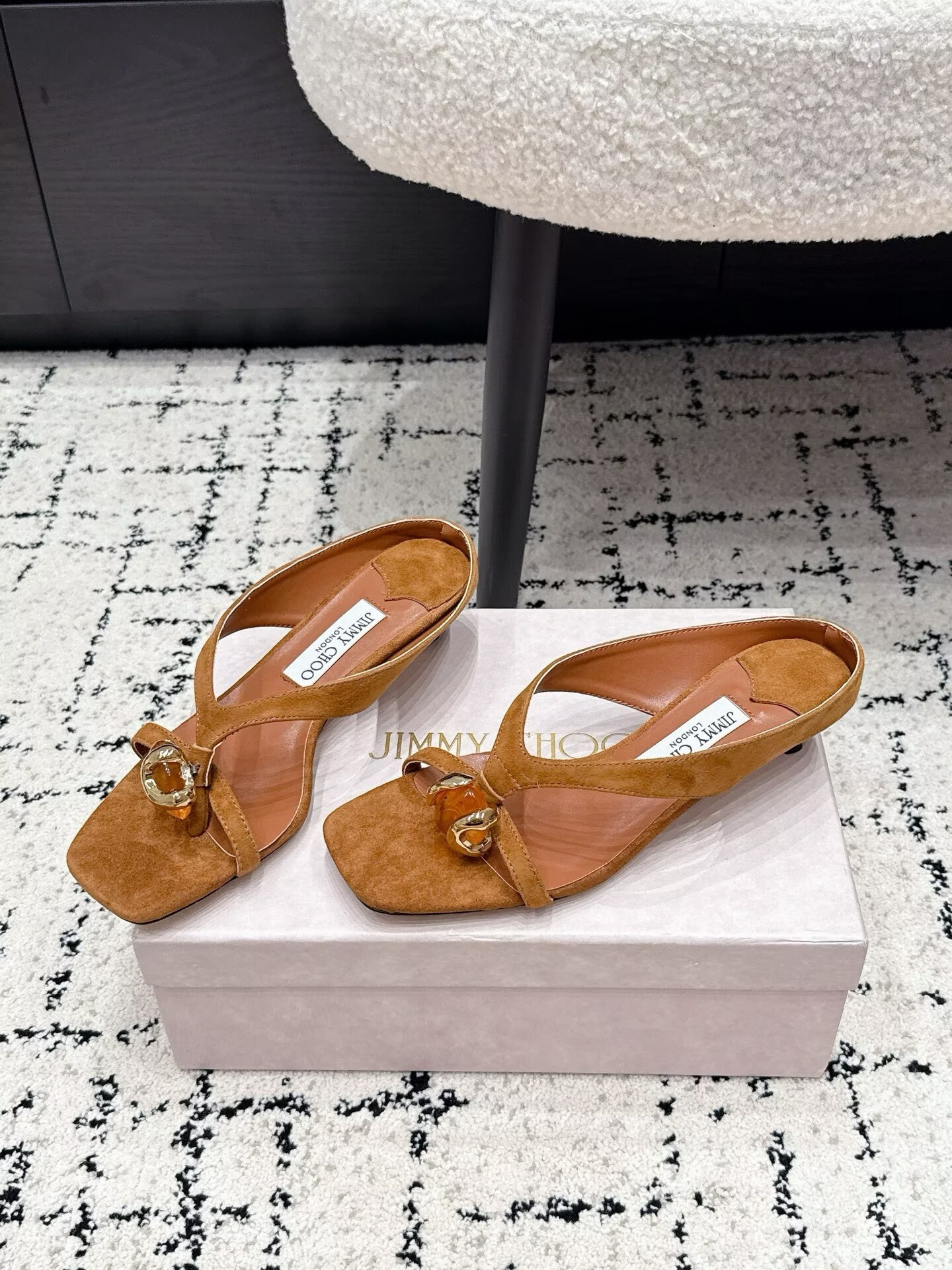 ua J1m*y Ch00 emeri sandals
