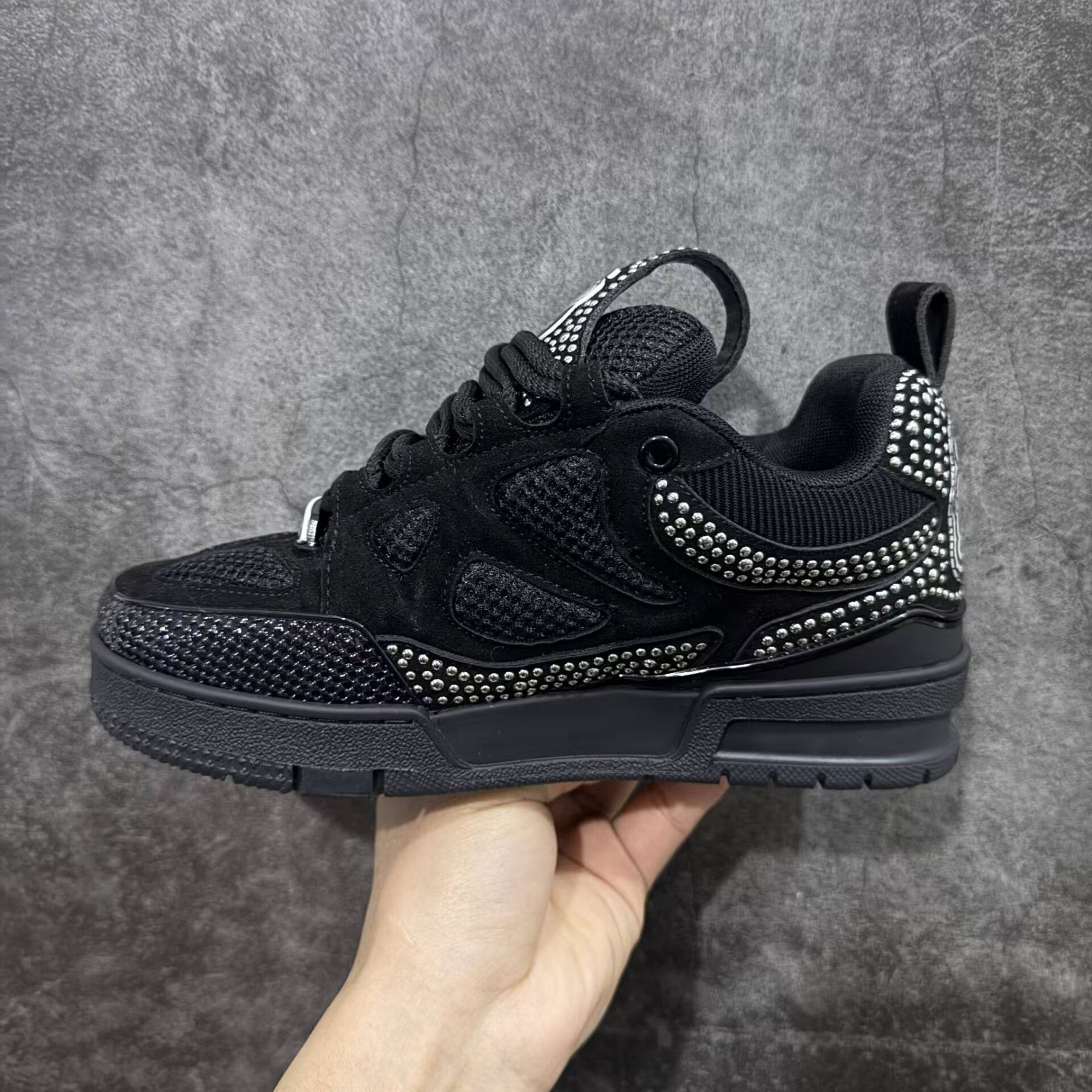 UA LV Skate Sneaker