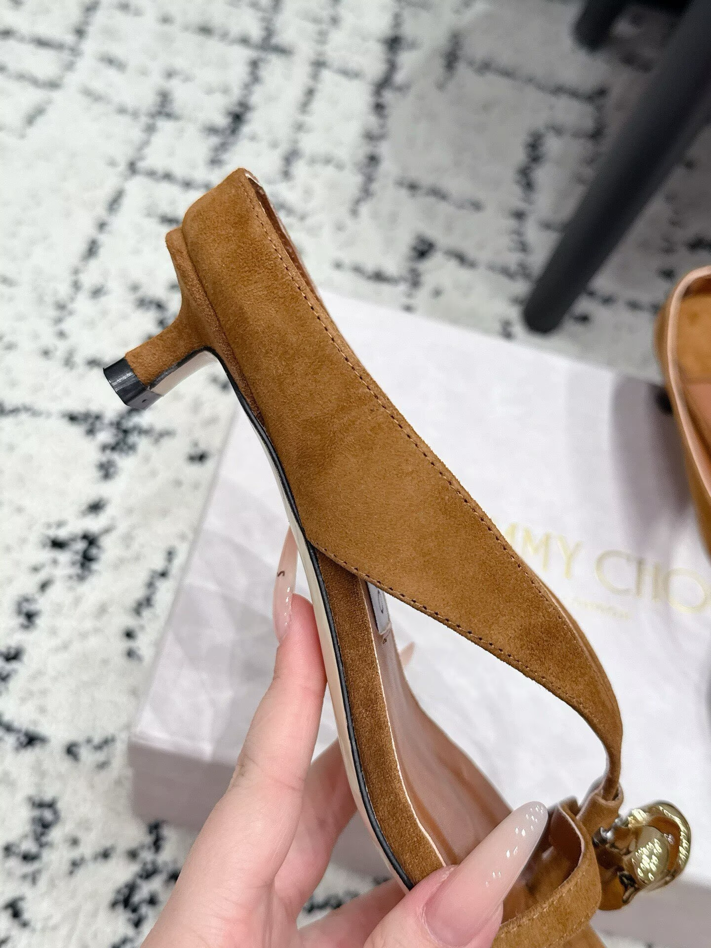 ua J1m*y Ch00 emeri sandals