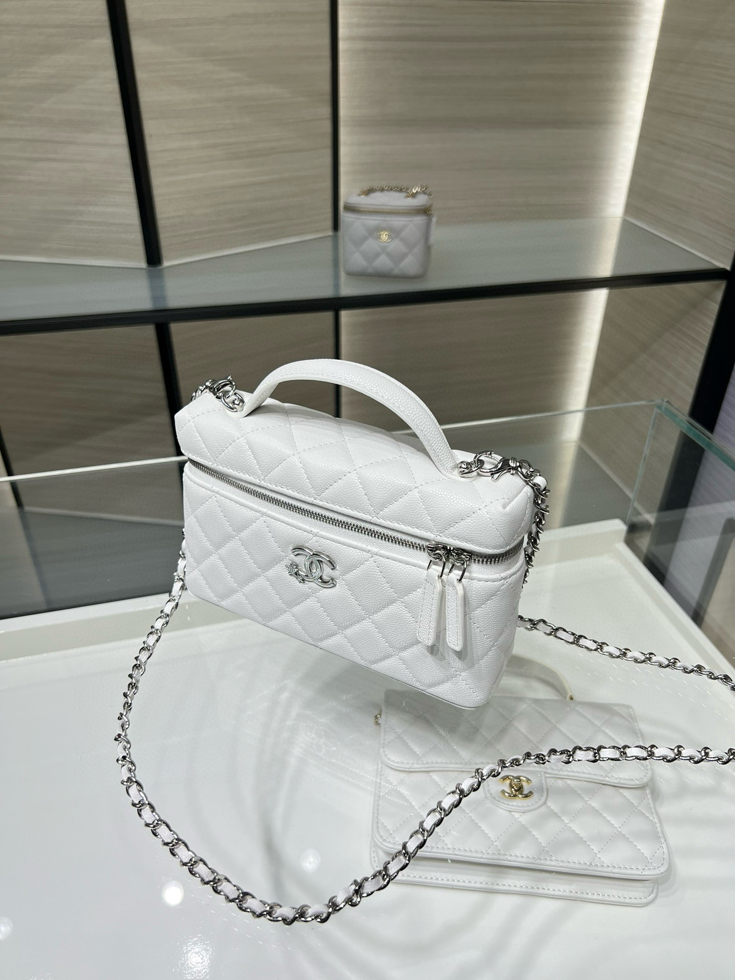 Chanel Long Vanity With Chain AP4854 19.5x17x5cm