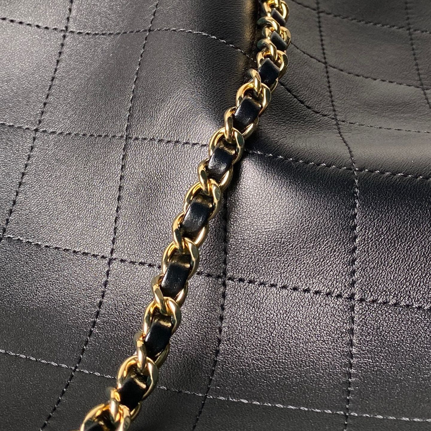 Chanel Shopping Bag AS6241 40x28x9cm