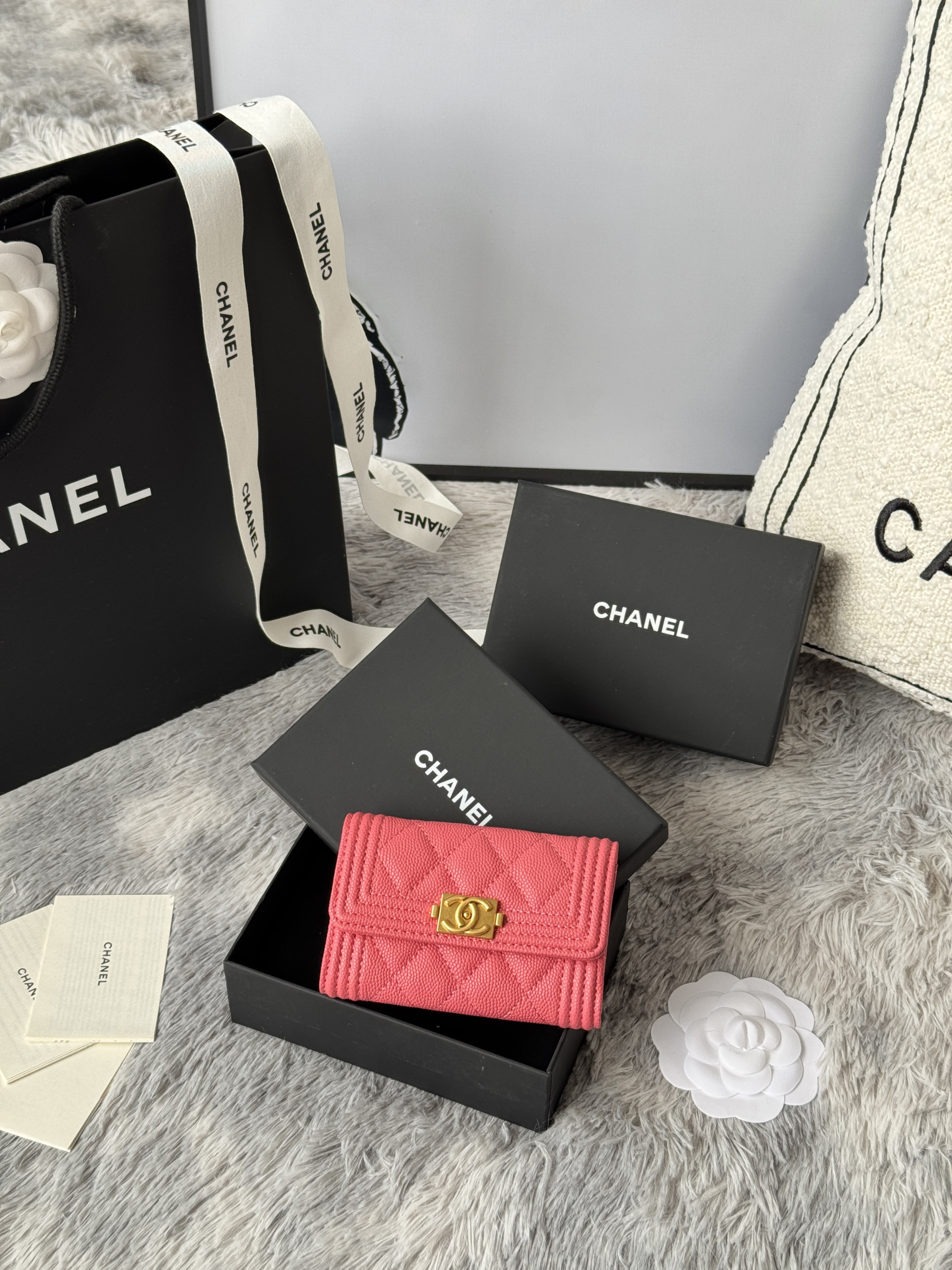 Chanel BOY CHANEL Flap Card Holder A80603 7.5x11.3x2.1cm