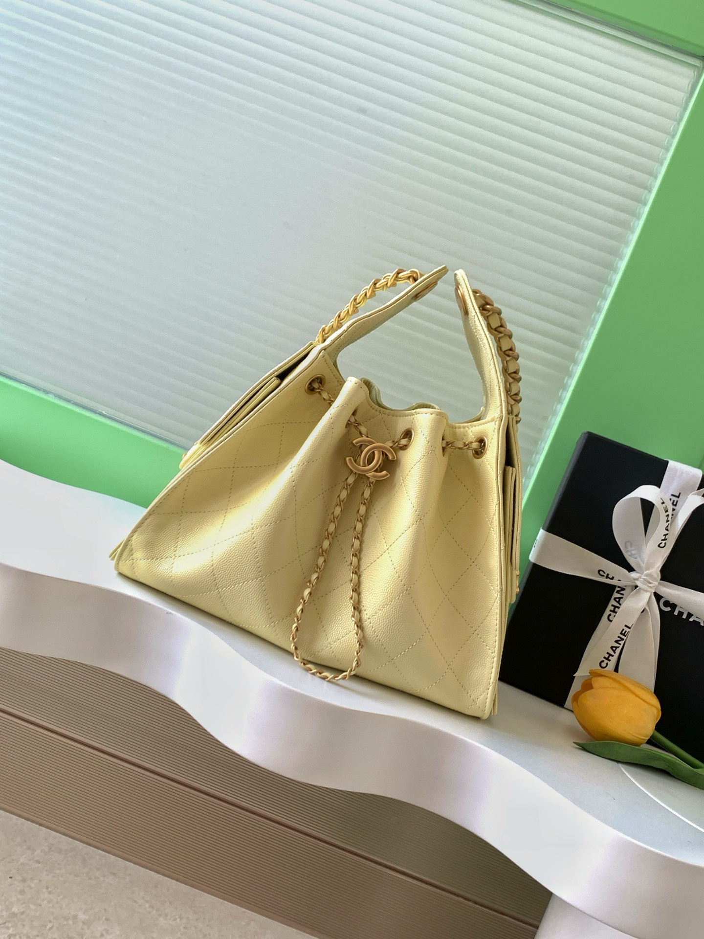 CHANEL 25C Bucket Bag 26x30x14cm