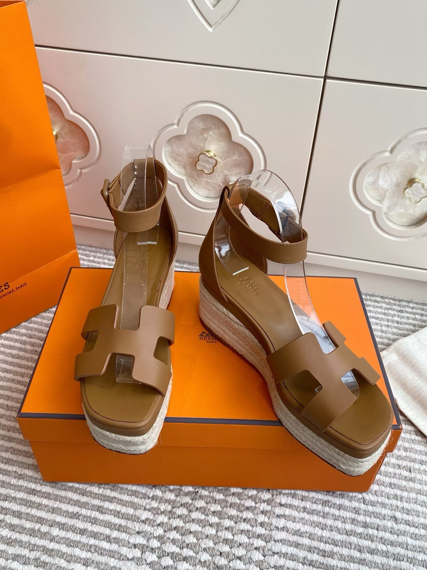 ua H**me5 elda spanish woven shoes