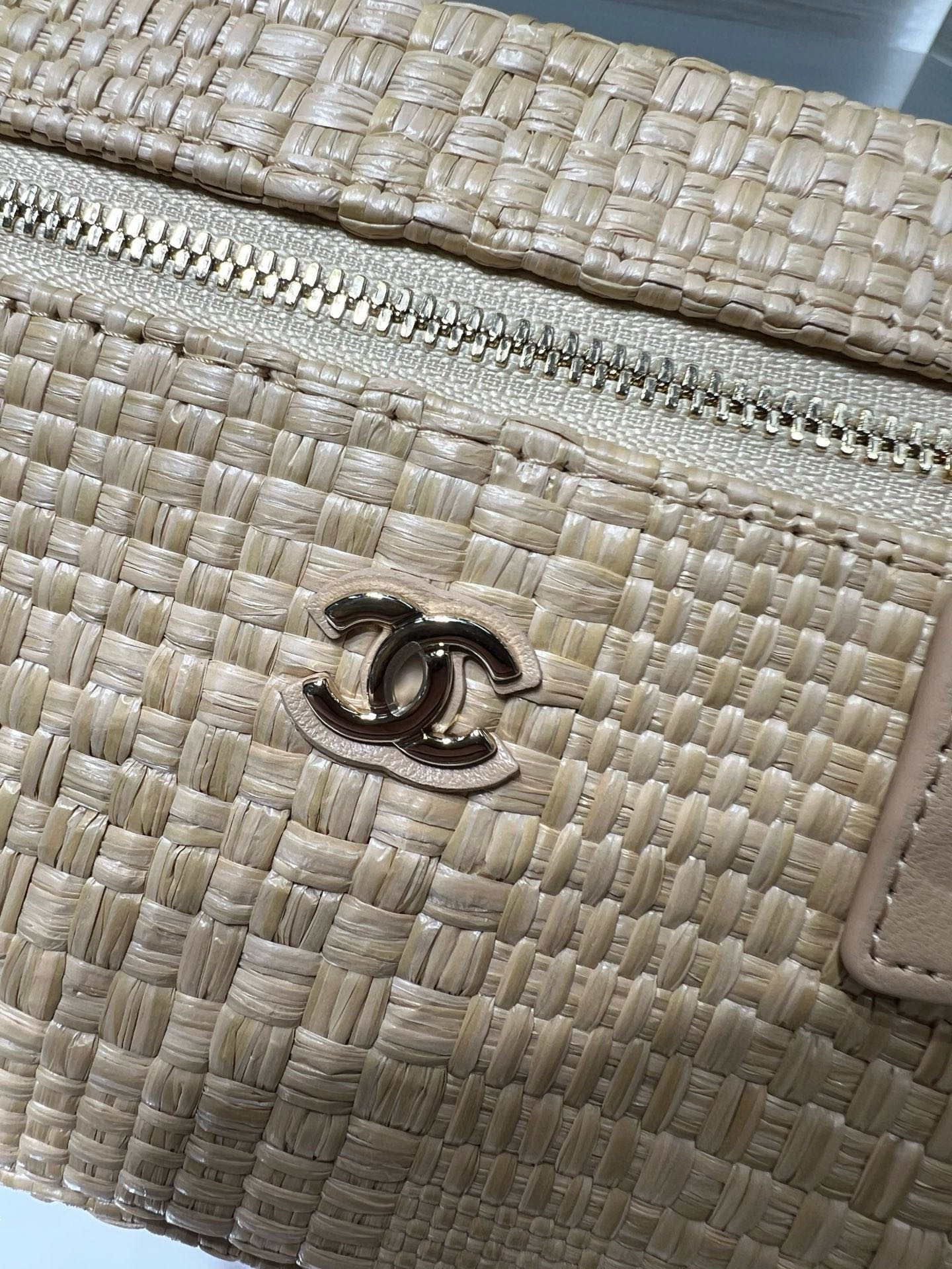Chanel Classic Vanity with Chain AP4385 17x19.5x5cm
