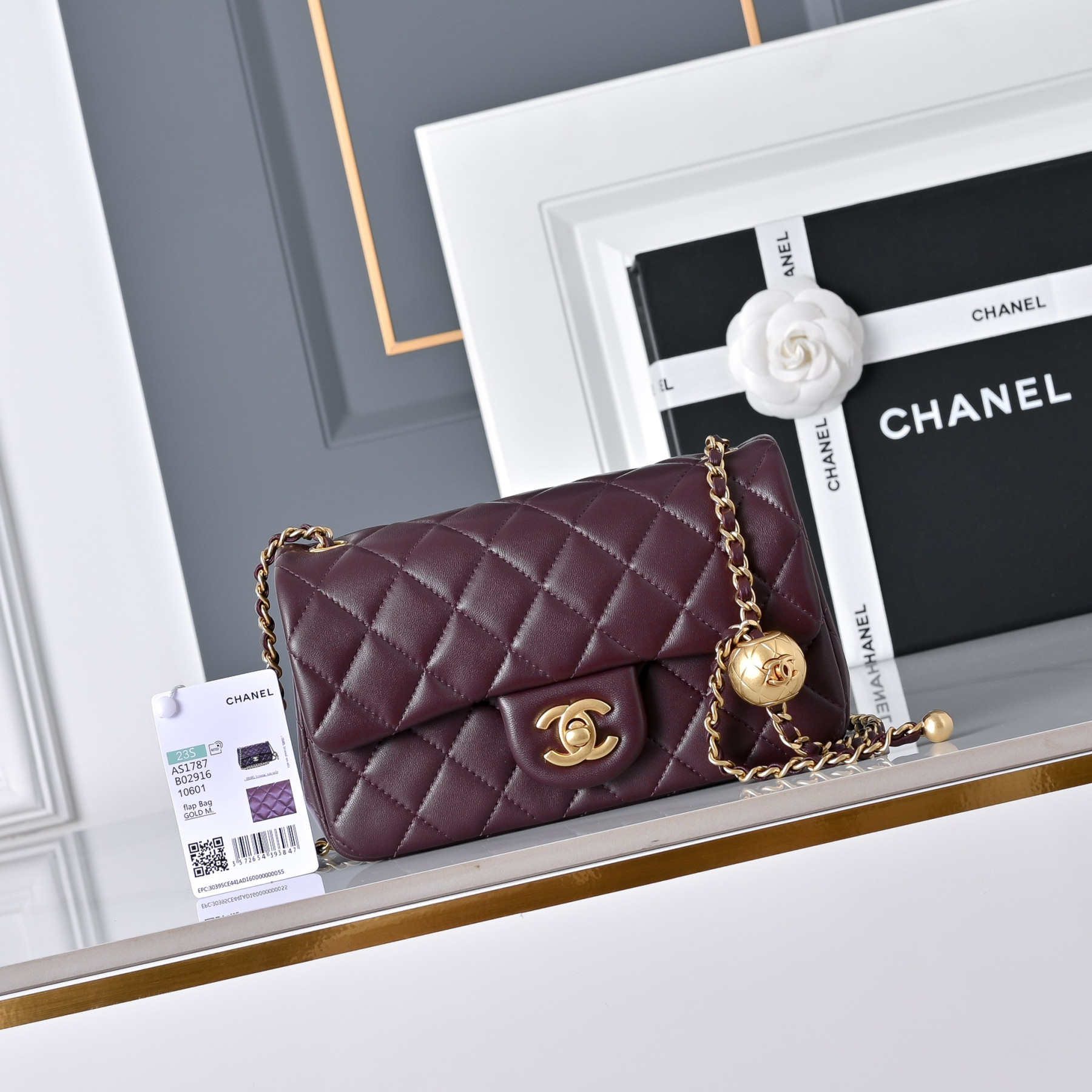 Chanel Flap Bag Burgundy AS1787 20x13x7cm
