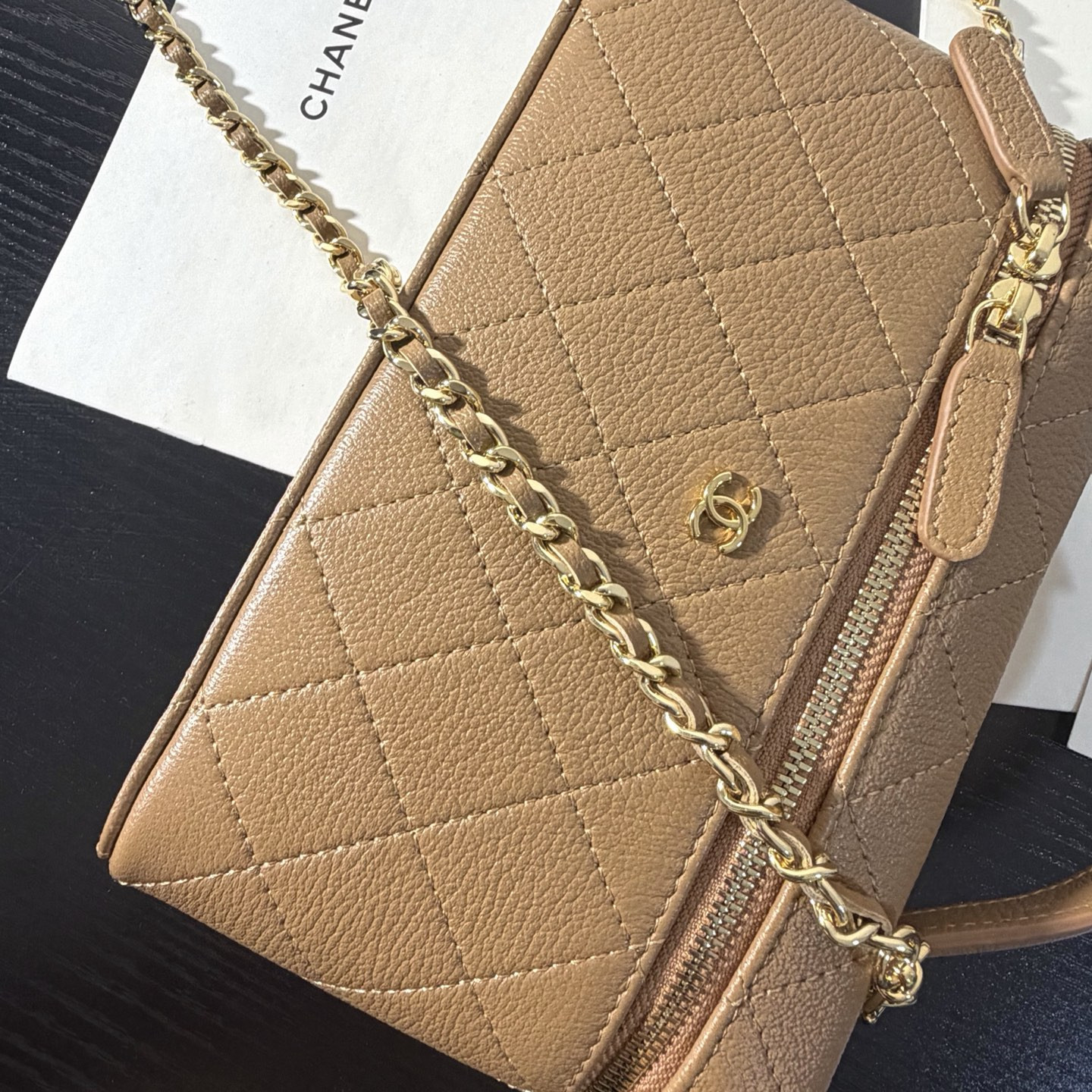 CHANEL Classic Vanity with chain Handbag 17x19.5x5cm