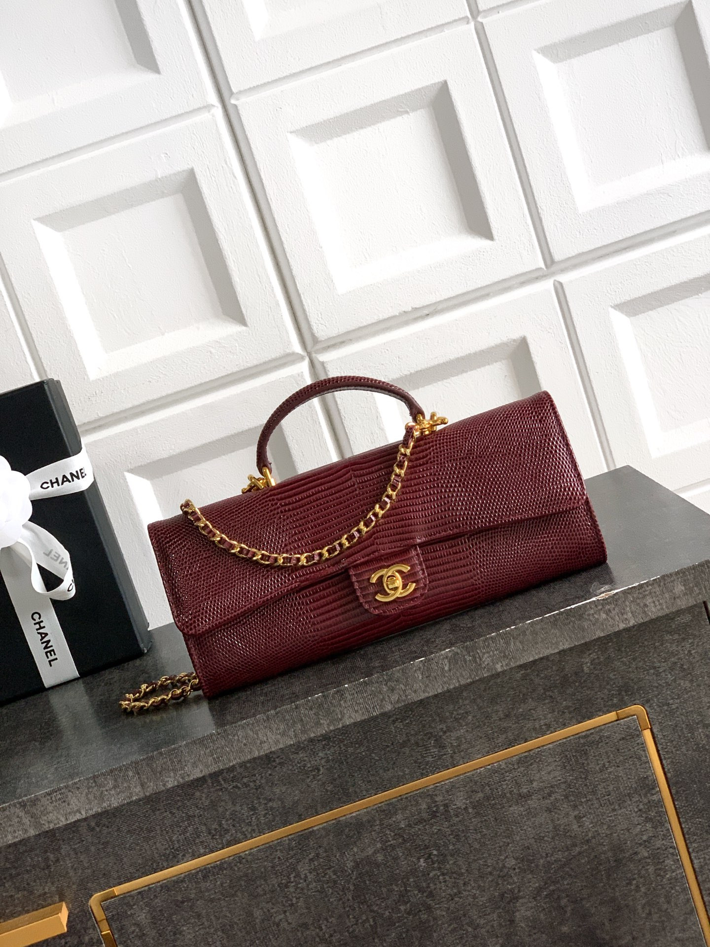 Chanel Clutch with chain AP5280 9.5x25x5cm