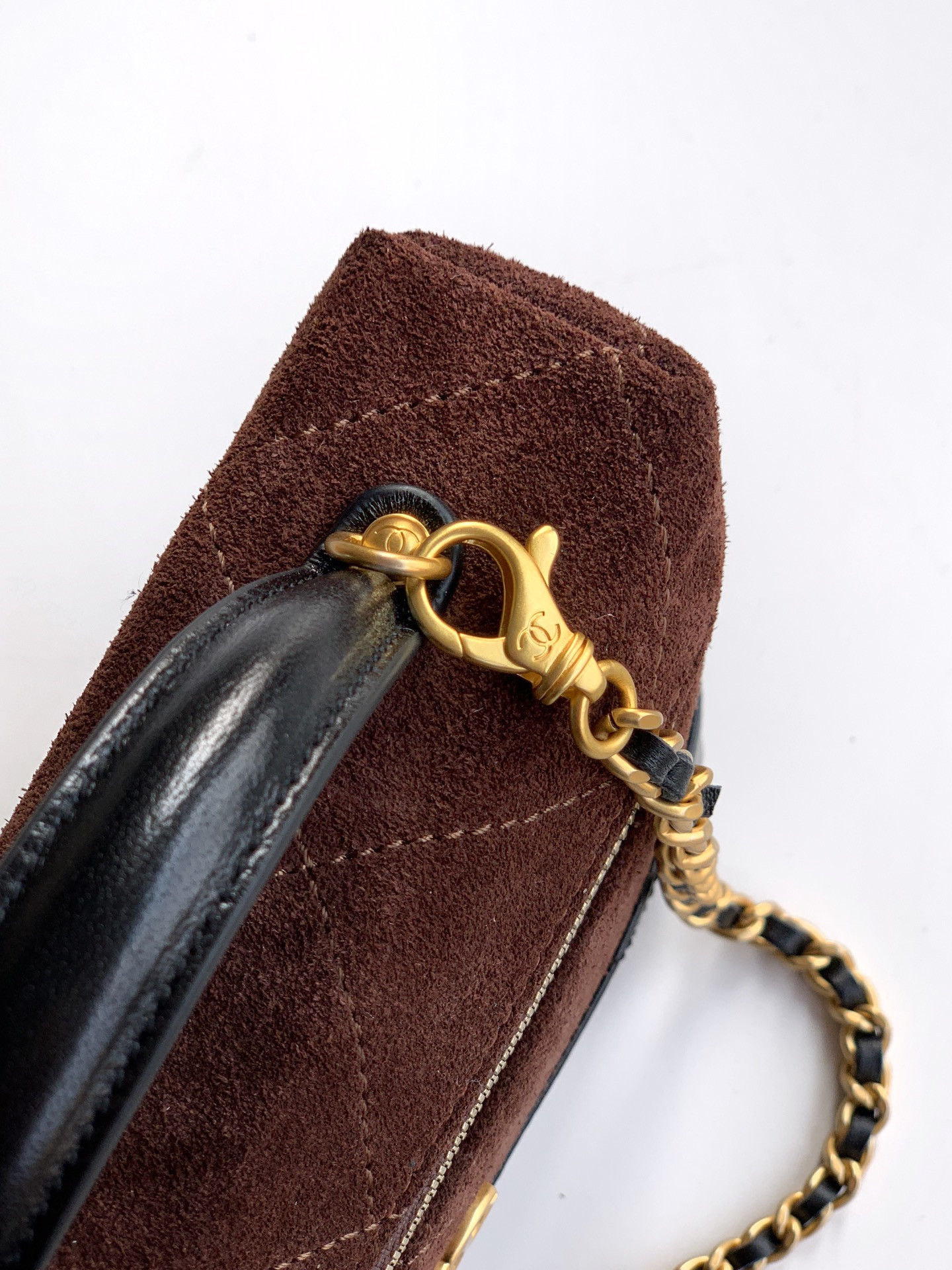 Chanel Vanity with Chain AP5186 17x19.5x5cm