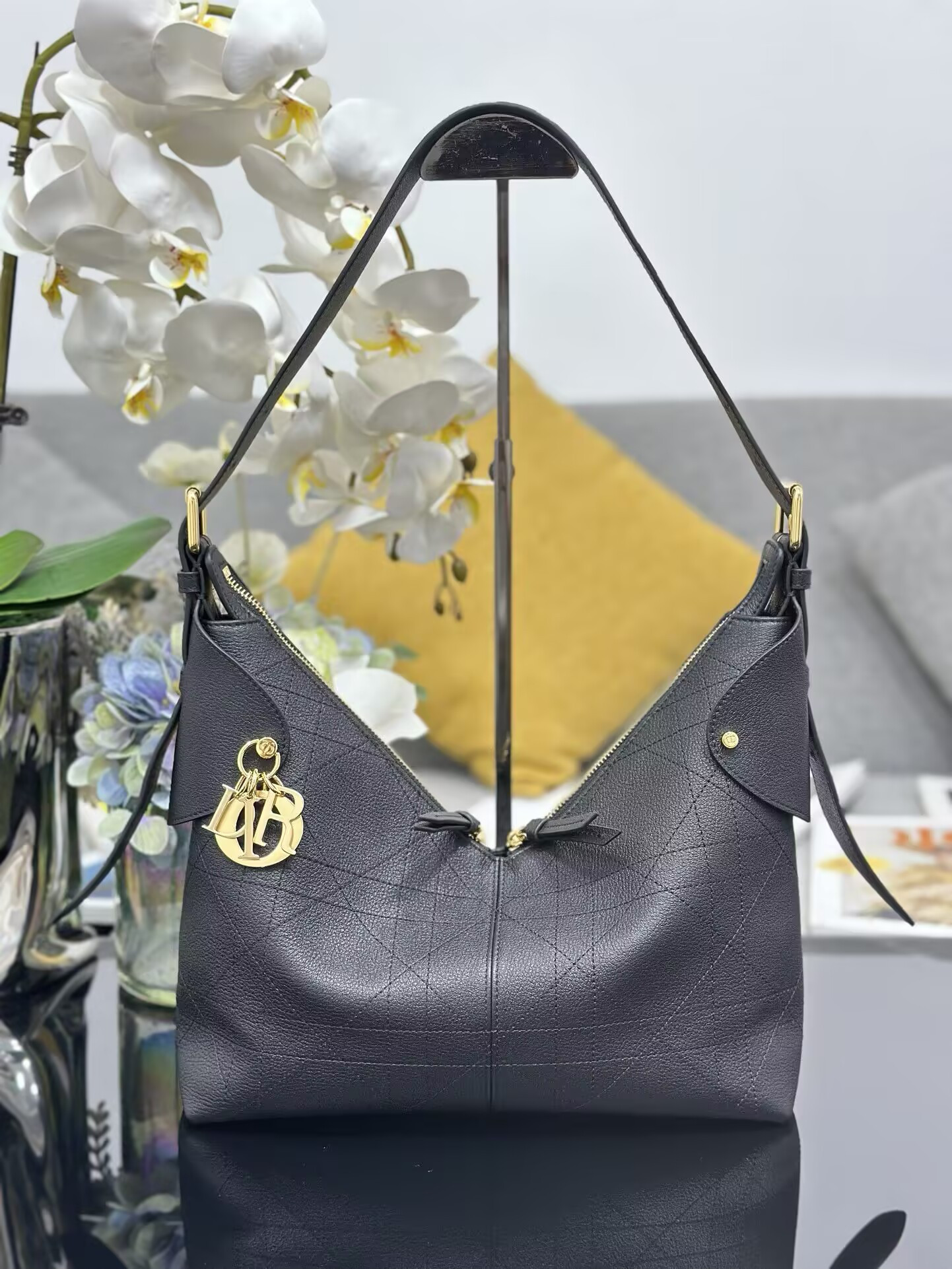 Dior Medium Dior Voyage Bag 28x18x12cm