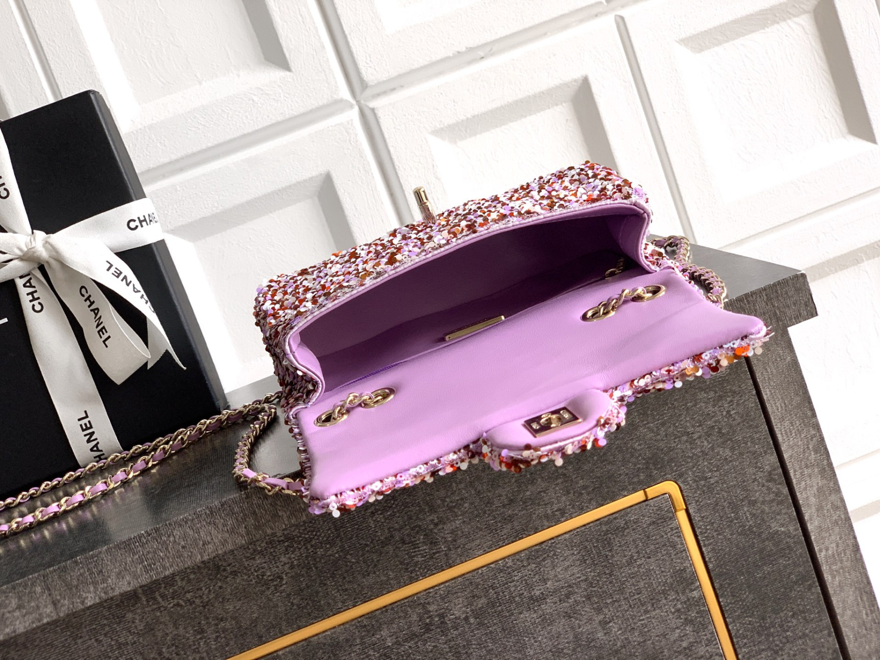 Chanel Flap Bag 20x12x6cm
