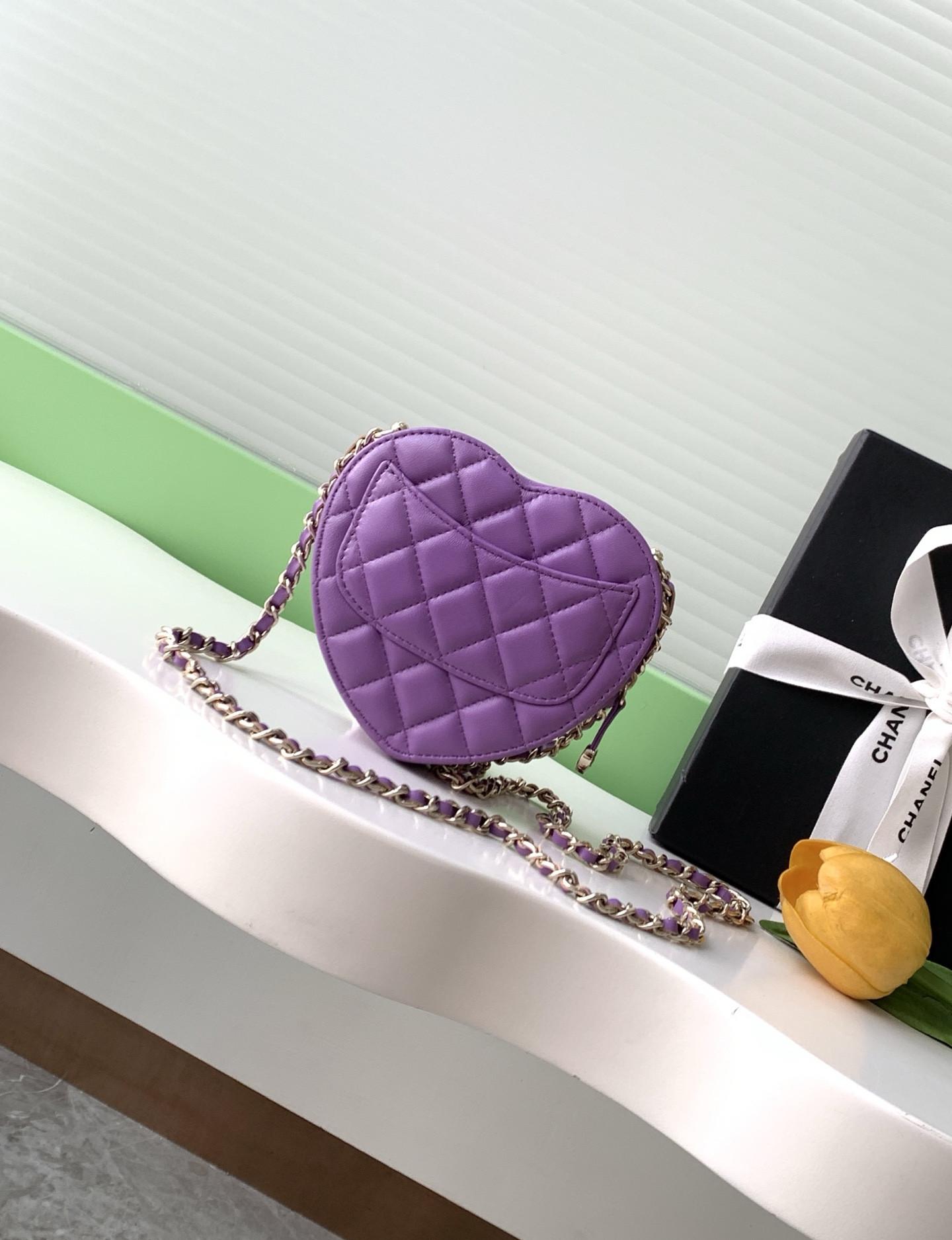 Chanel Mini 22S Heart Clutch With Chain 12x13x5.5cm