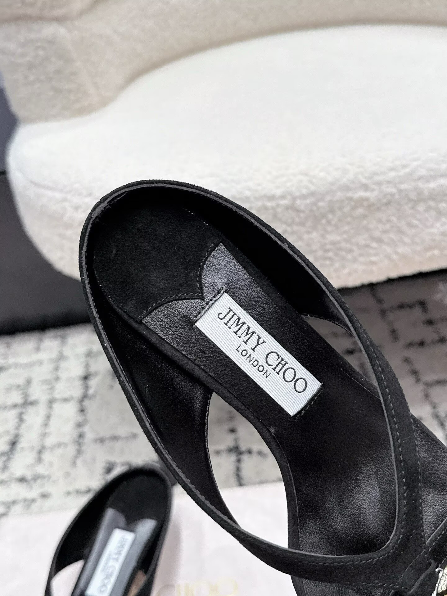 ua J1m*y Ch00 emeri sandals