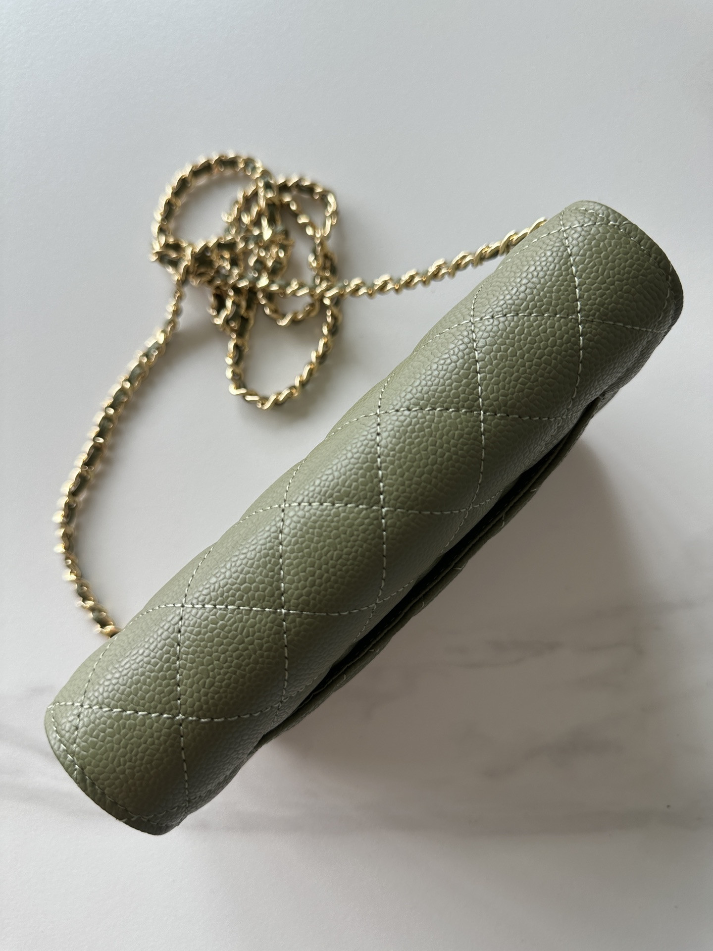 CHANEL WOC CLASSIC WALLET ON CHAIN 13x19cm
