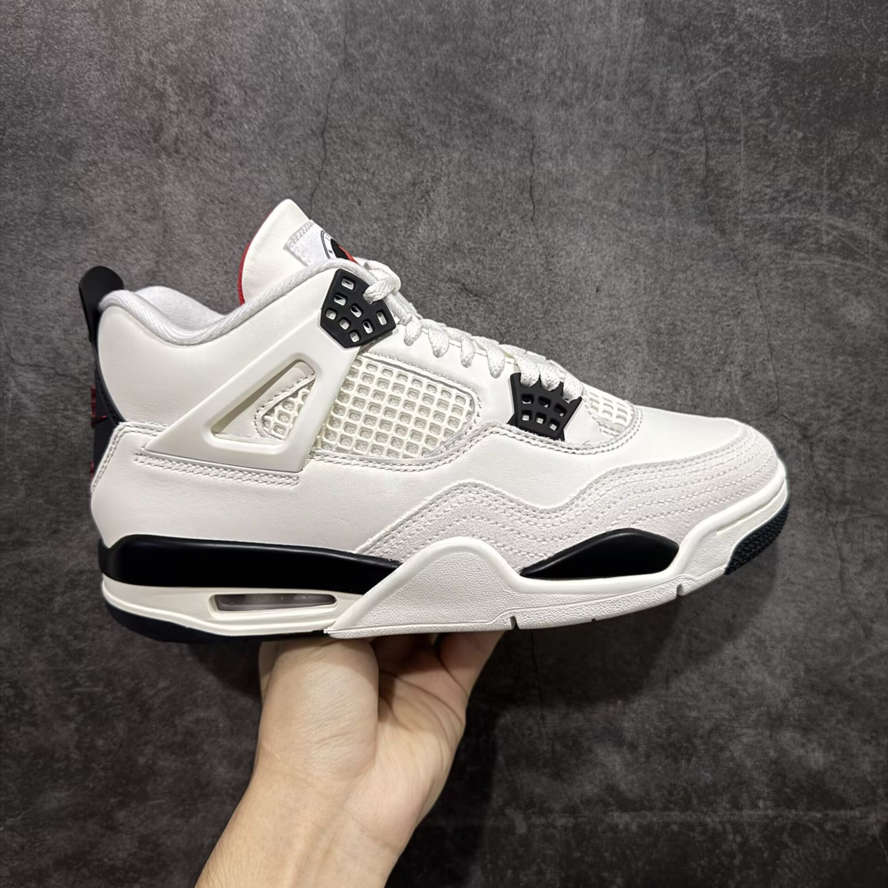 UA Air Jordan 4 Retro