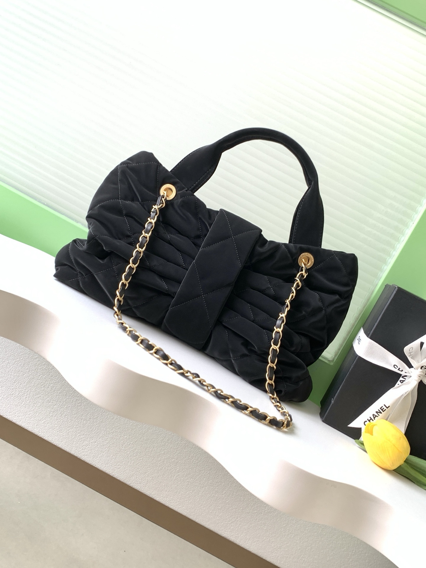 Chanel Bow bag 29x38x5cm