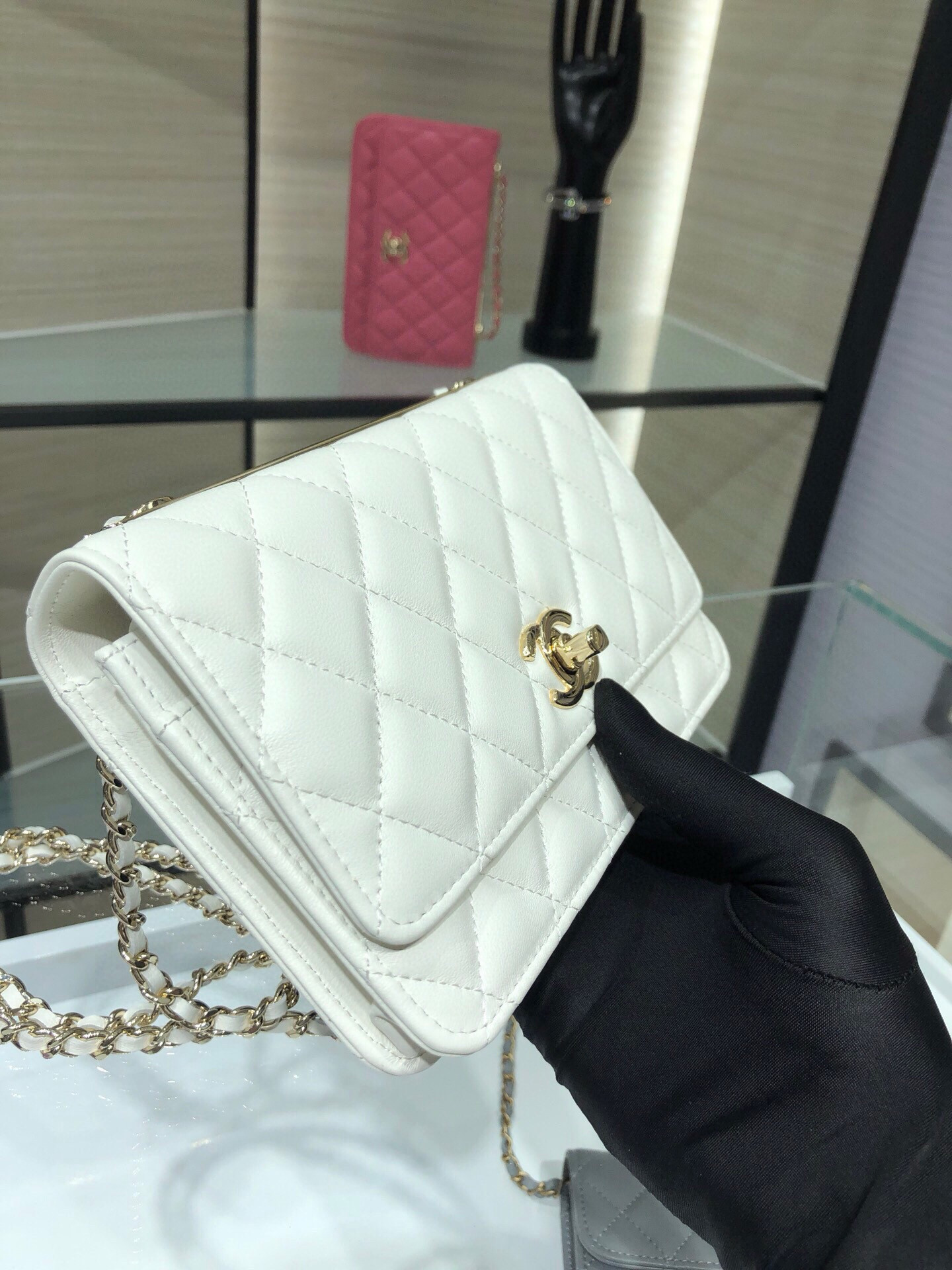 Chanel WOC Trendy CC Wallet On Chain 19x12x3.5cm