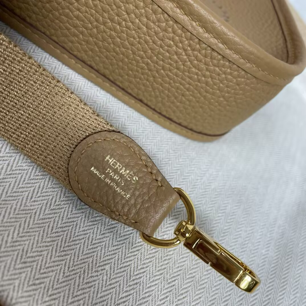 Hermès Evelyne Bag 16CM