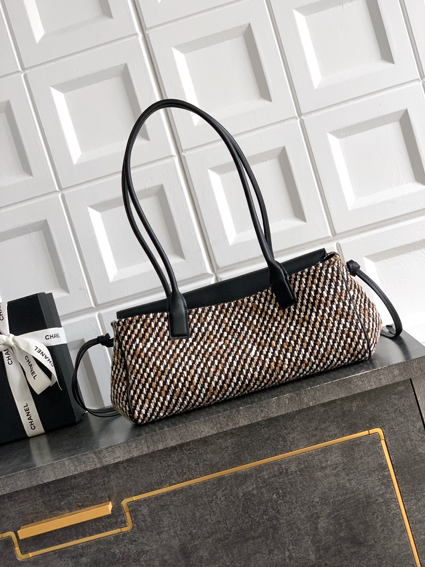 Chanel Small Tote AS6288 15x31x12cm