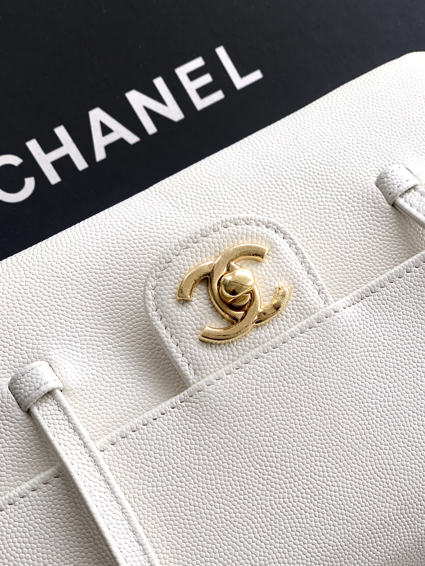 Chanel Small Flap Bag AS6130 15x22x7cm