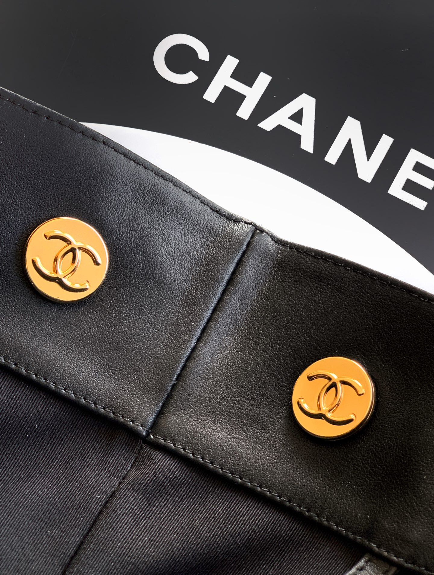 Chanel Shopping Bag 38x25x9.5cm