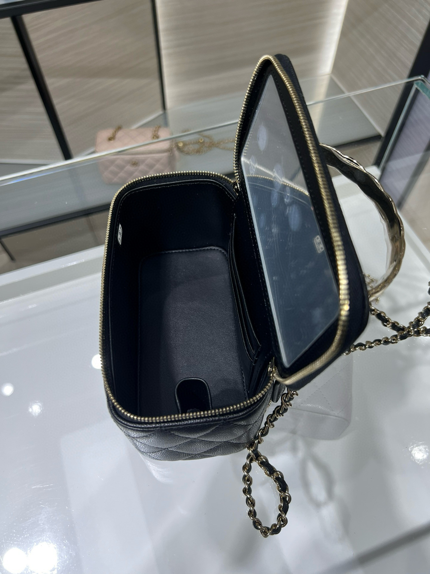 Chanel Clutch With Chain AP4590 17x9.5x8cm