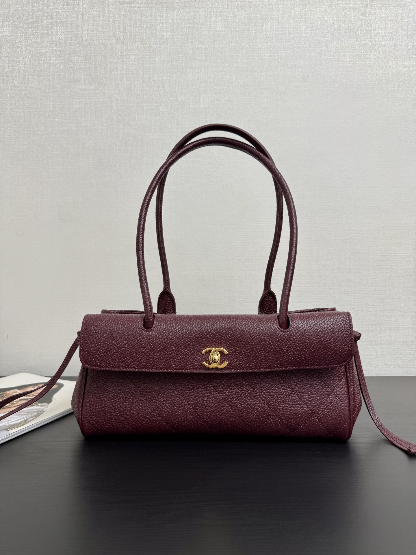 Chanel Small Tote AS6288 15x31x12cm