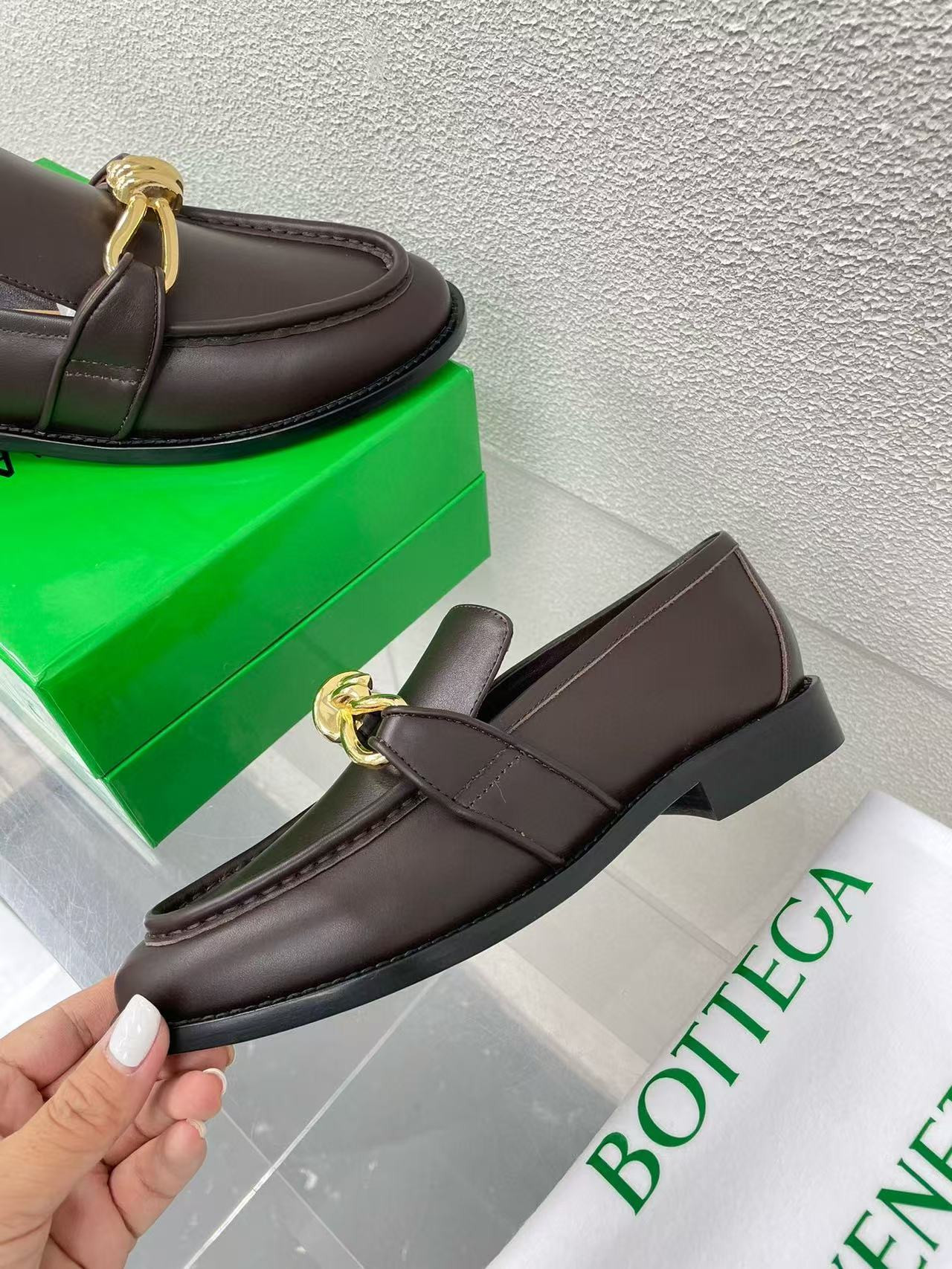 UA B0tt*ga Ven*ta Loafers Shoes