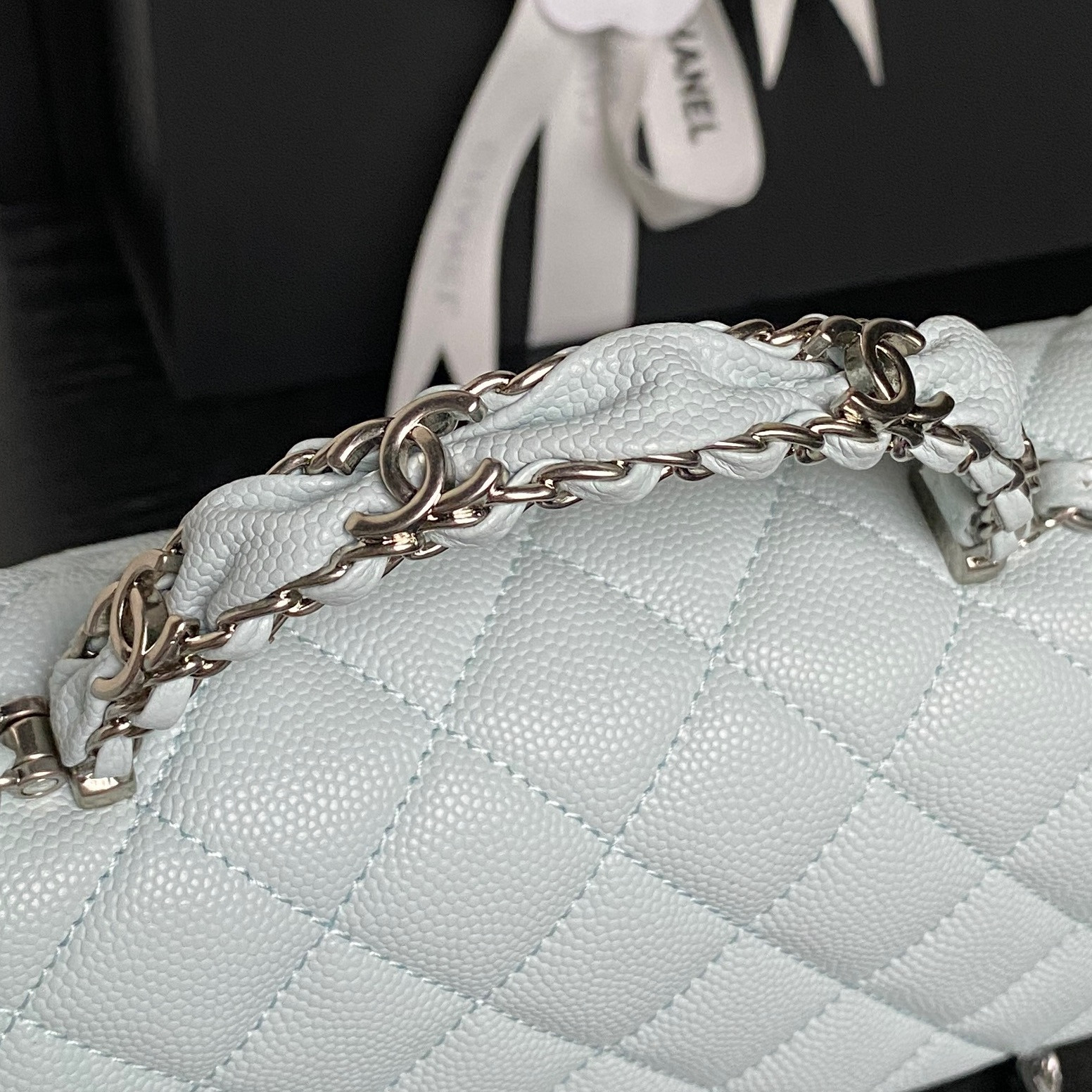 CHANEL FLAP BAG WITH TOP HANDLE AS5702 22.5x13.5x6cm
