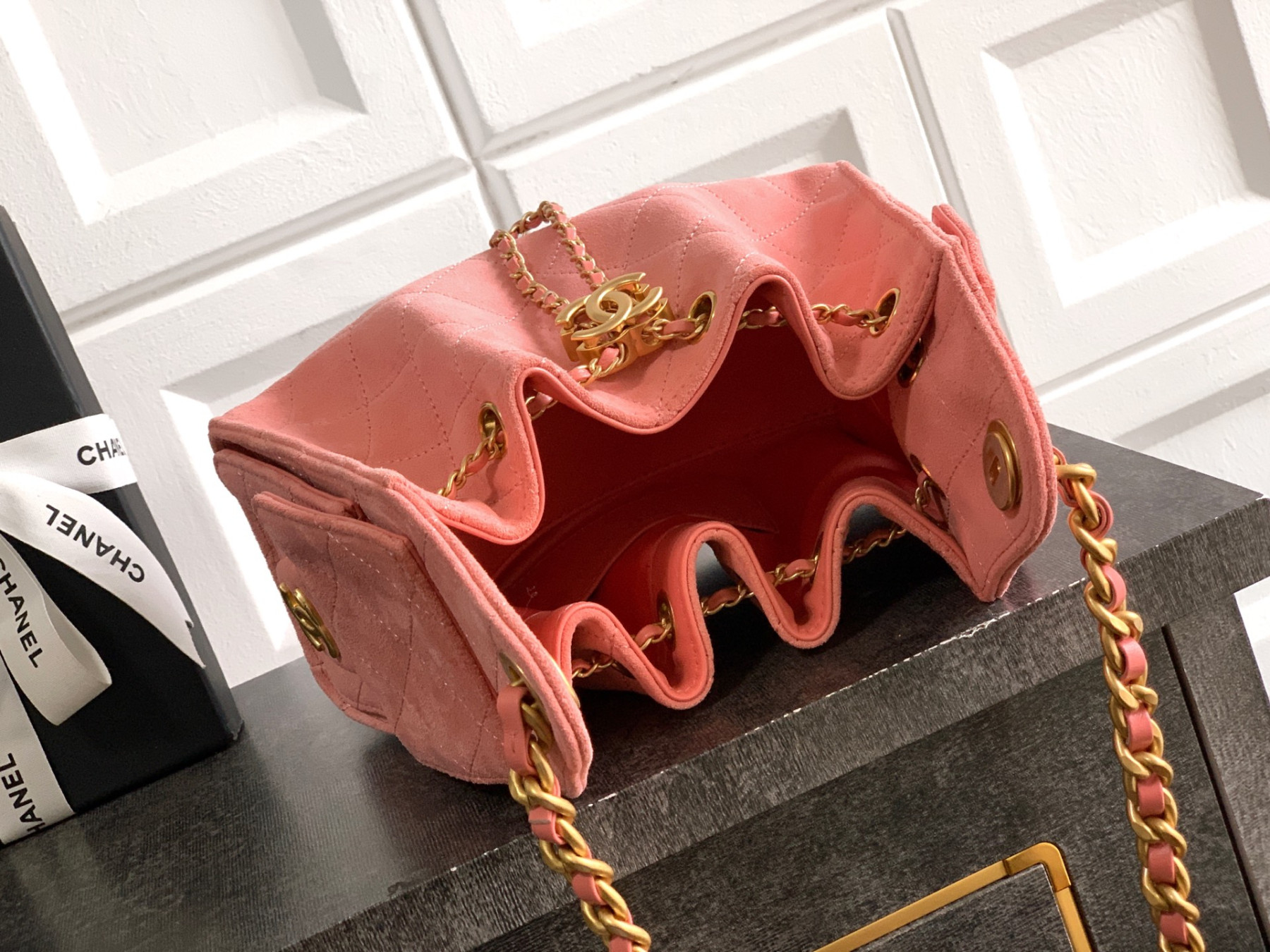 CHANEL 25C Bucket Bag 20x22x12.5cm