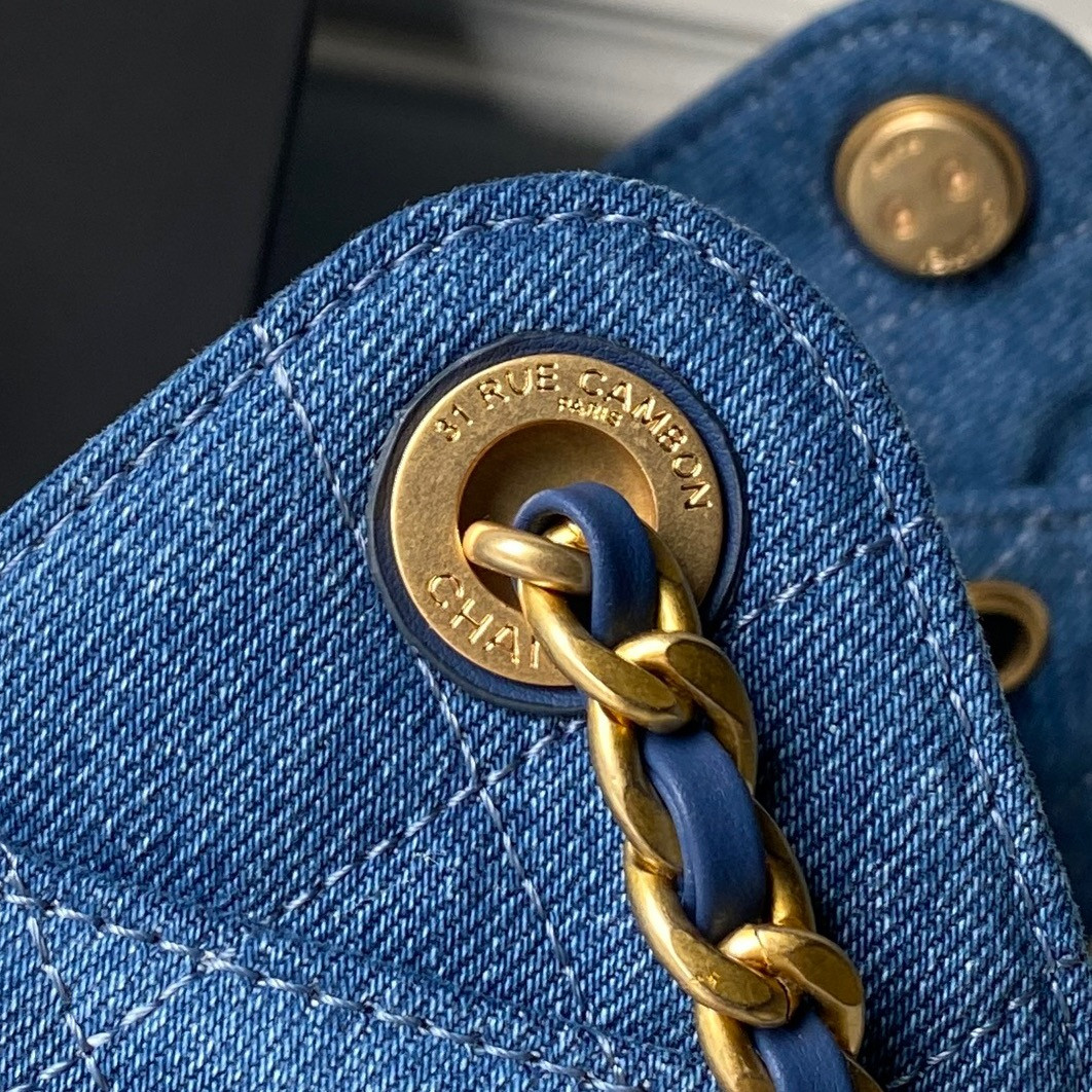 CHANEL 25C Bucket Bag 20x22x12.5cm