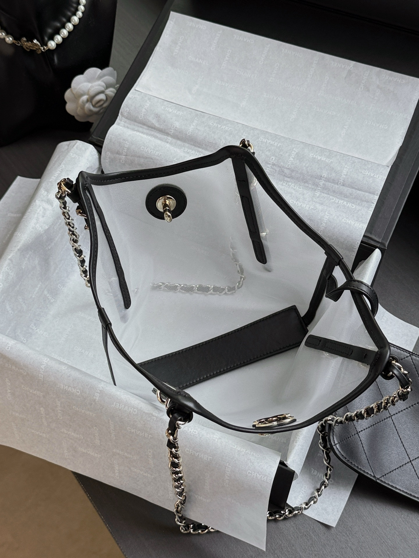 Chanel Shopping Bag AS6015 20x28x7cm