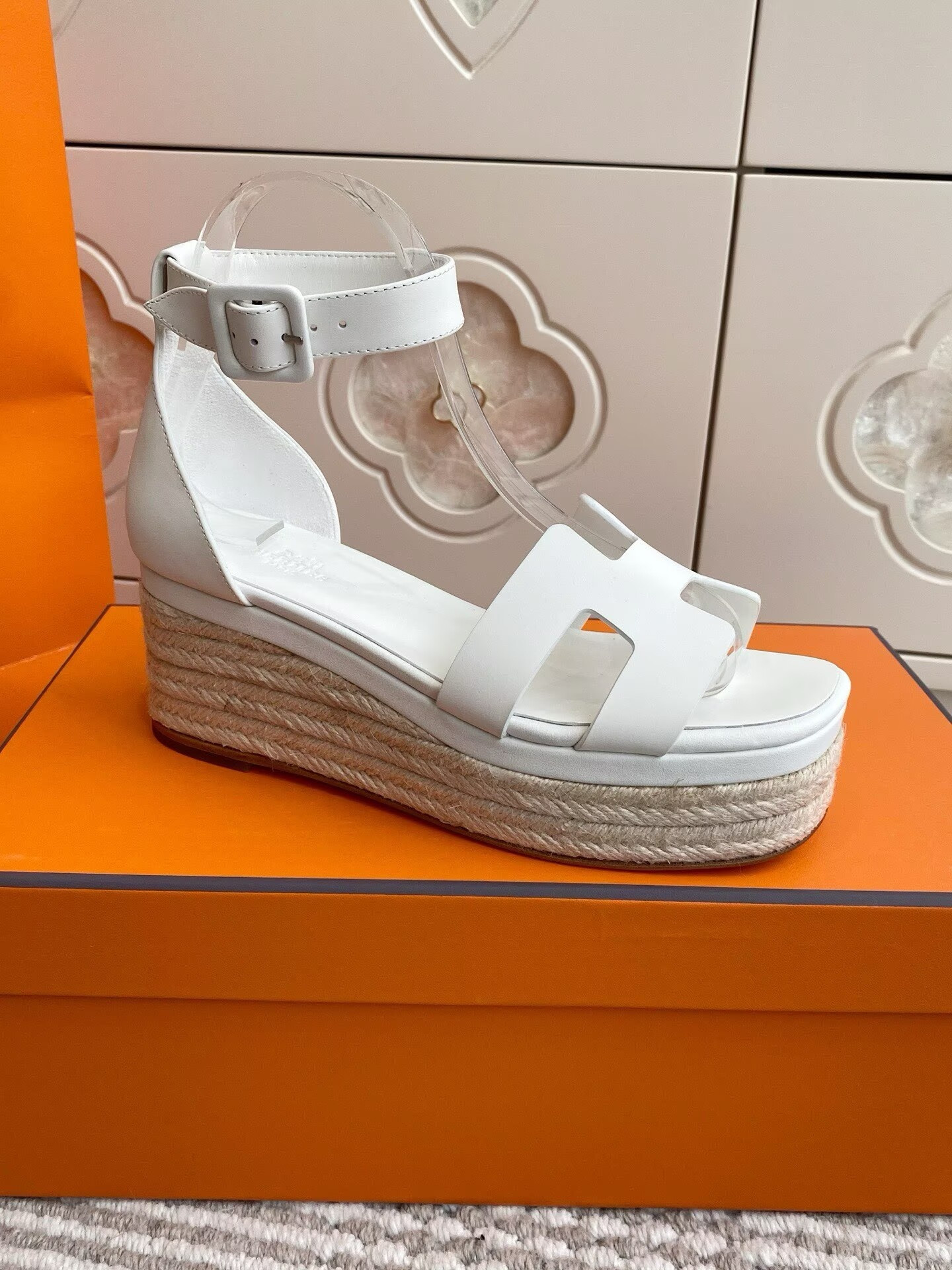ua H**me5 elda spanish woven shoes