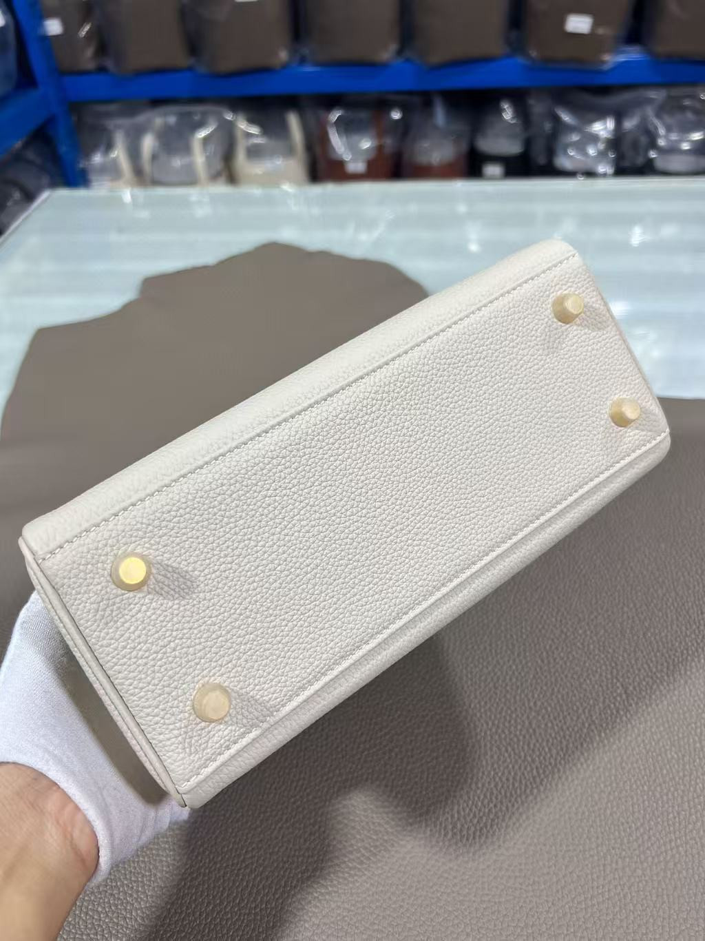 H**me5 Kelly gold-tone Hardware 25 28