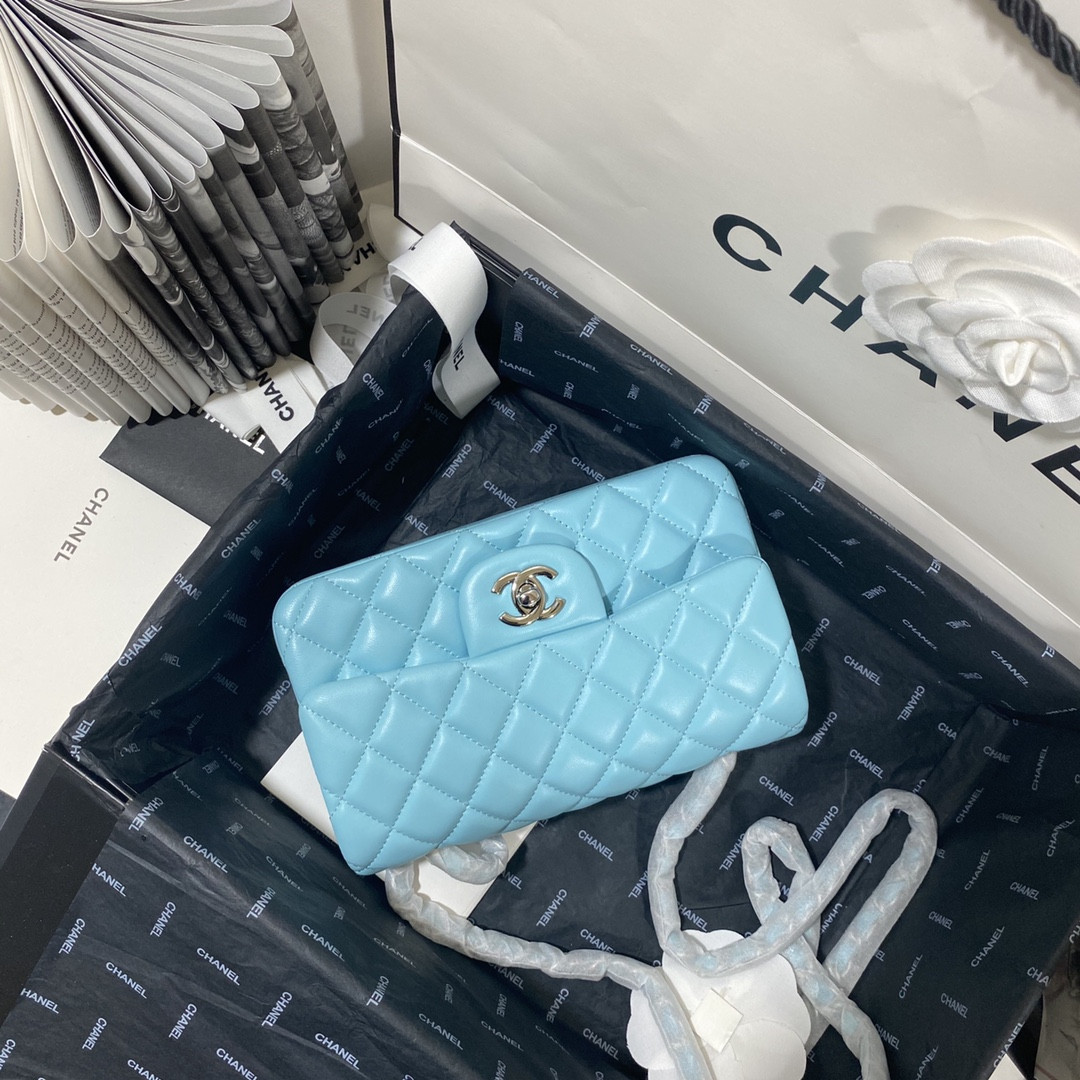 Chanel Mini Flap Bag 20x12x6cm