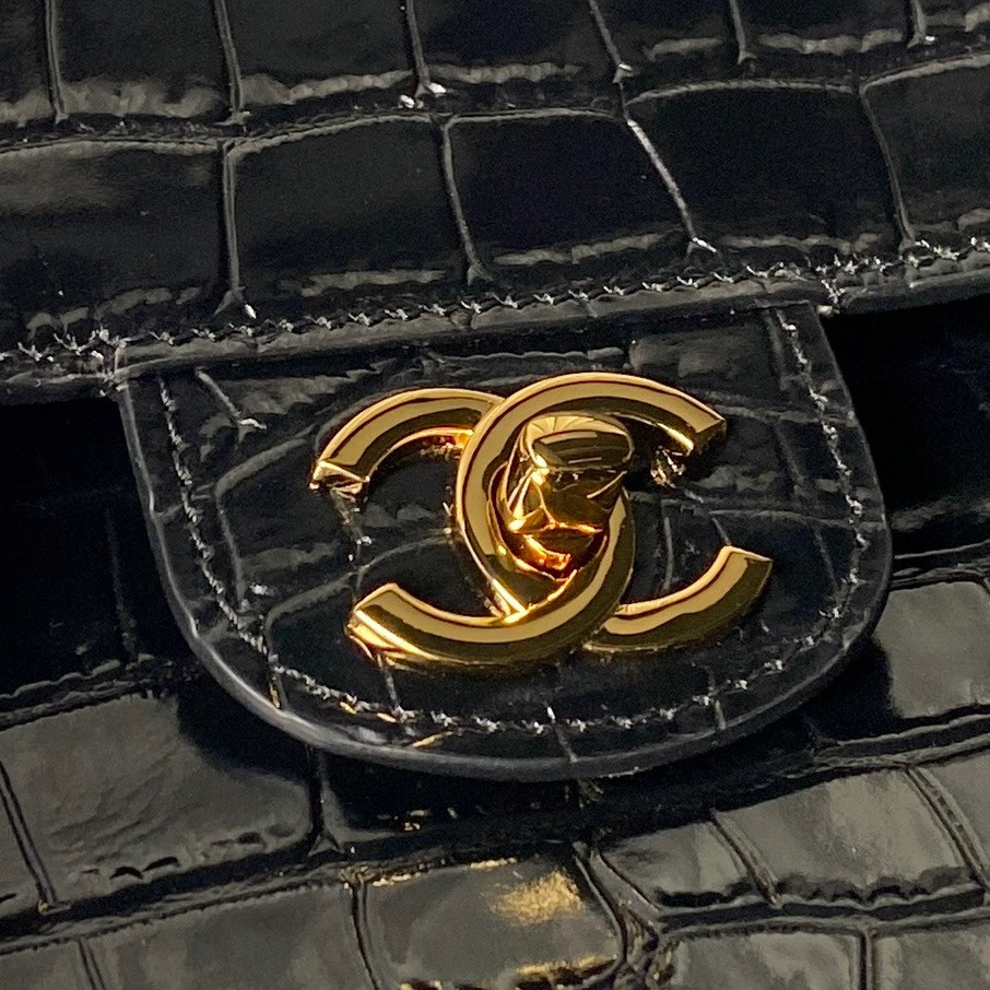 Chanel Maxi Flap Bag Gold hardware AS6233 26x38.5x11cm
