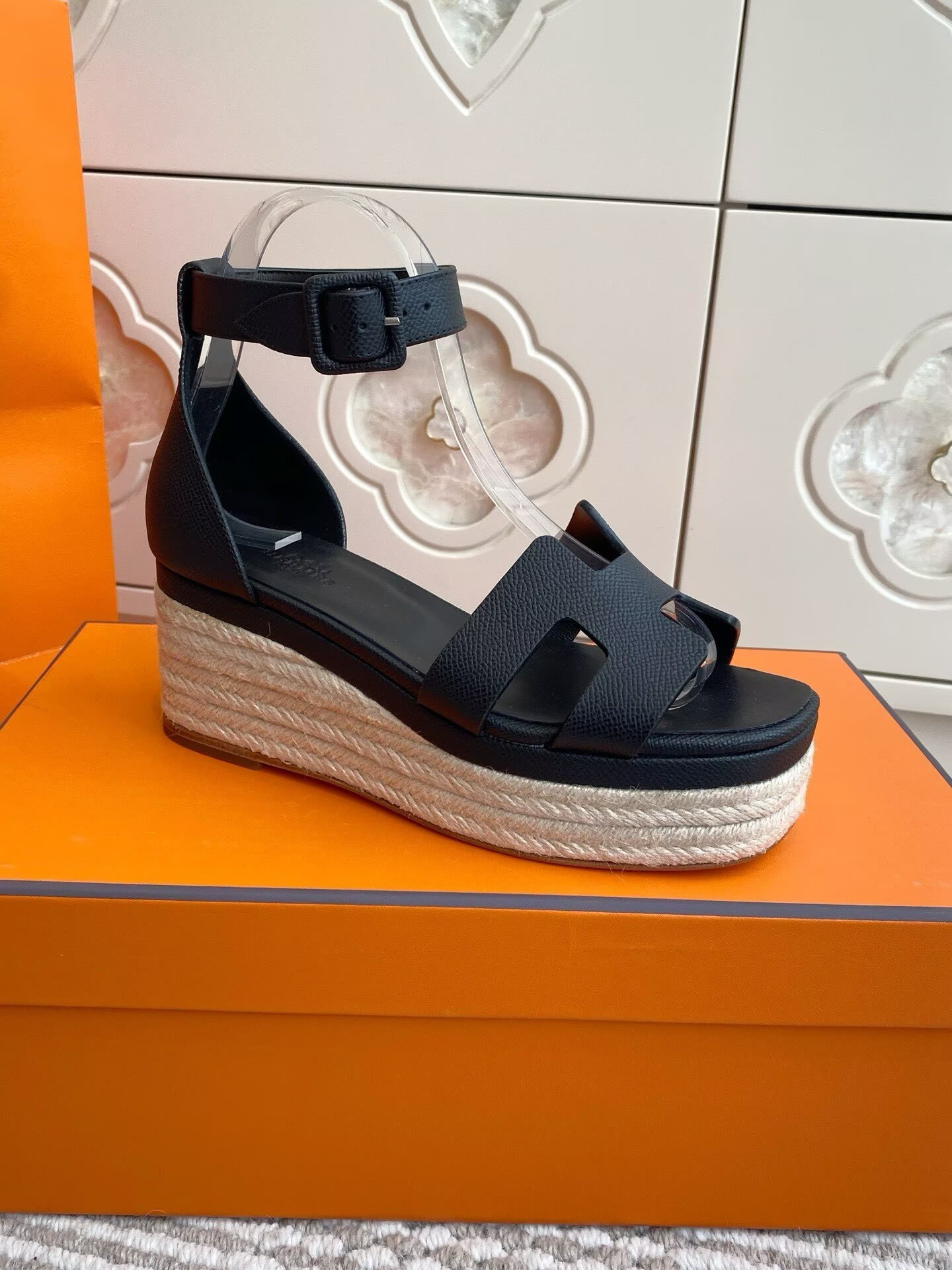 ua H**me5 elda spanish woven shoes