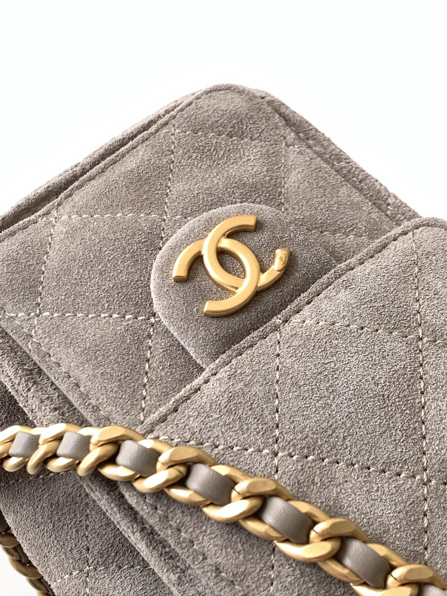 CHANEL 25C Bucket Bag 20x22x12.5cm