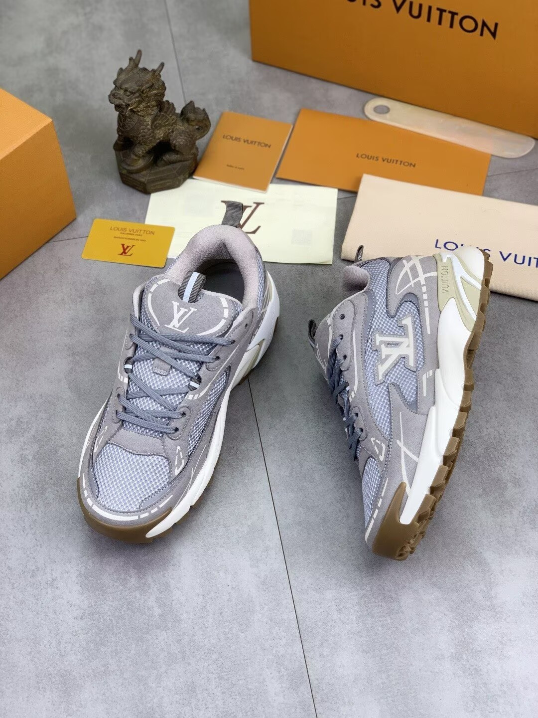 UA LV Sneakers